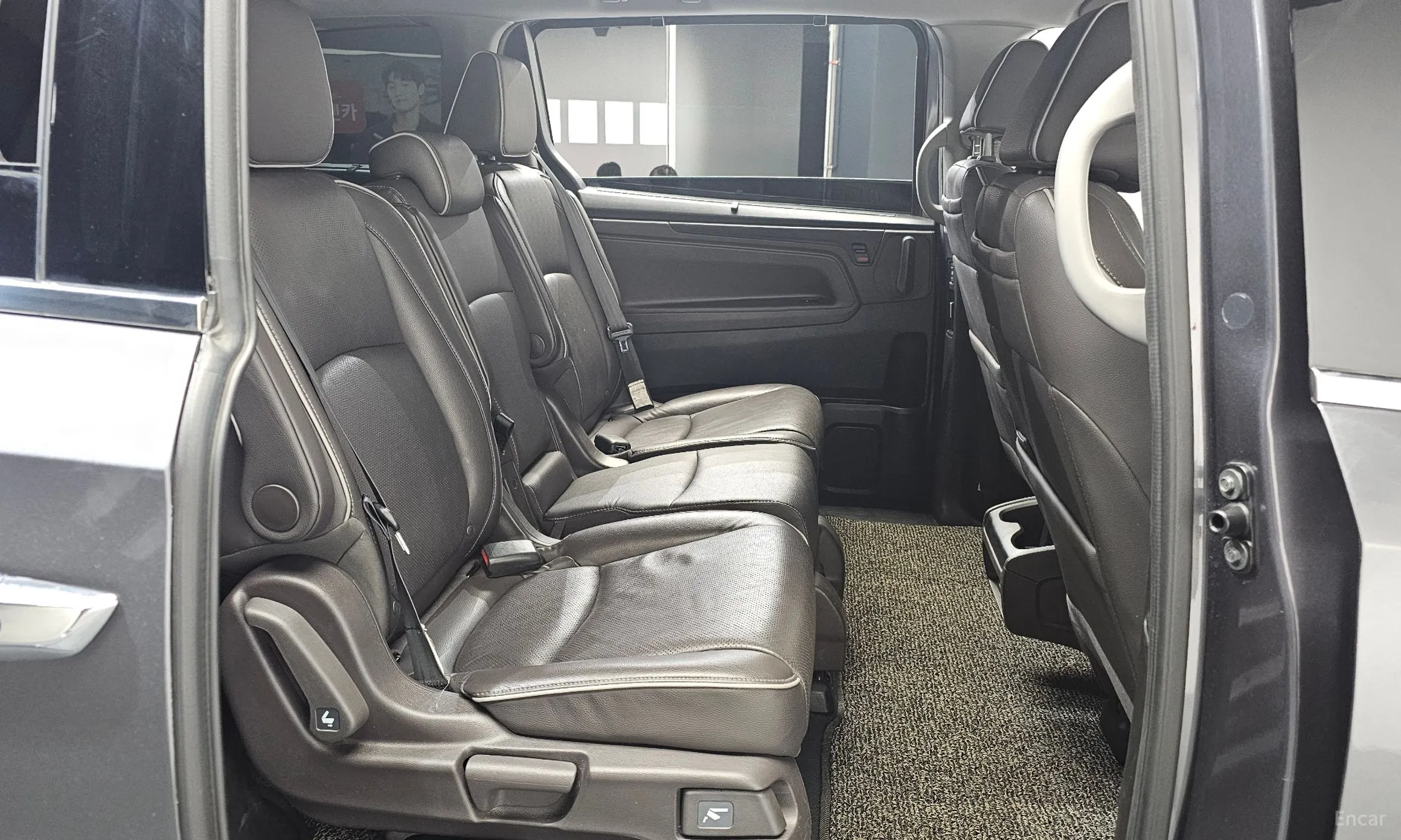 Honda Odyssey превью 12