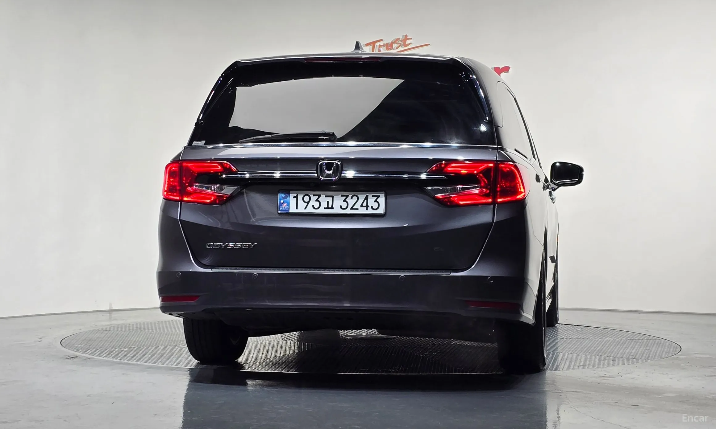 Honda Odyssey превью 4