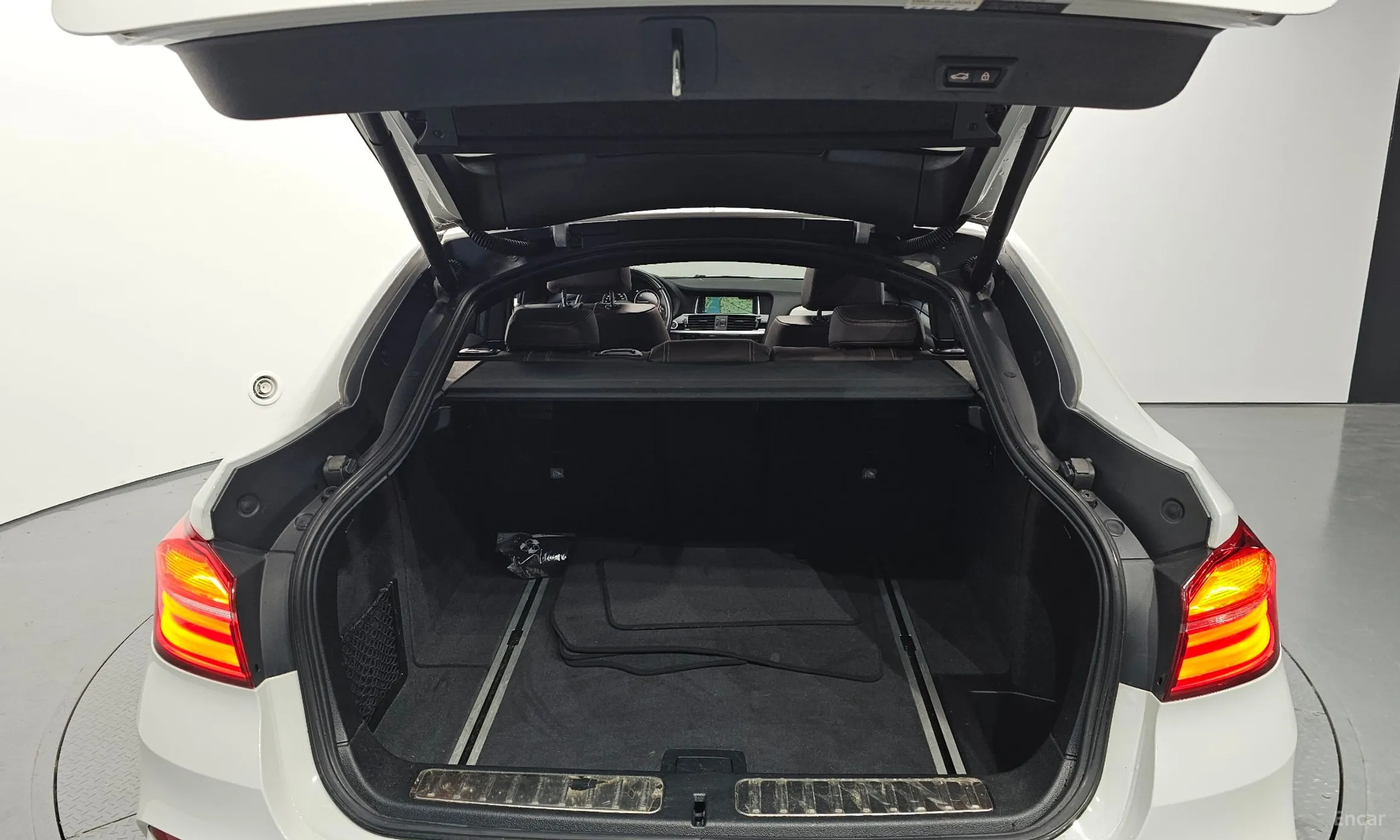 BMW X4 (F26) превью 20