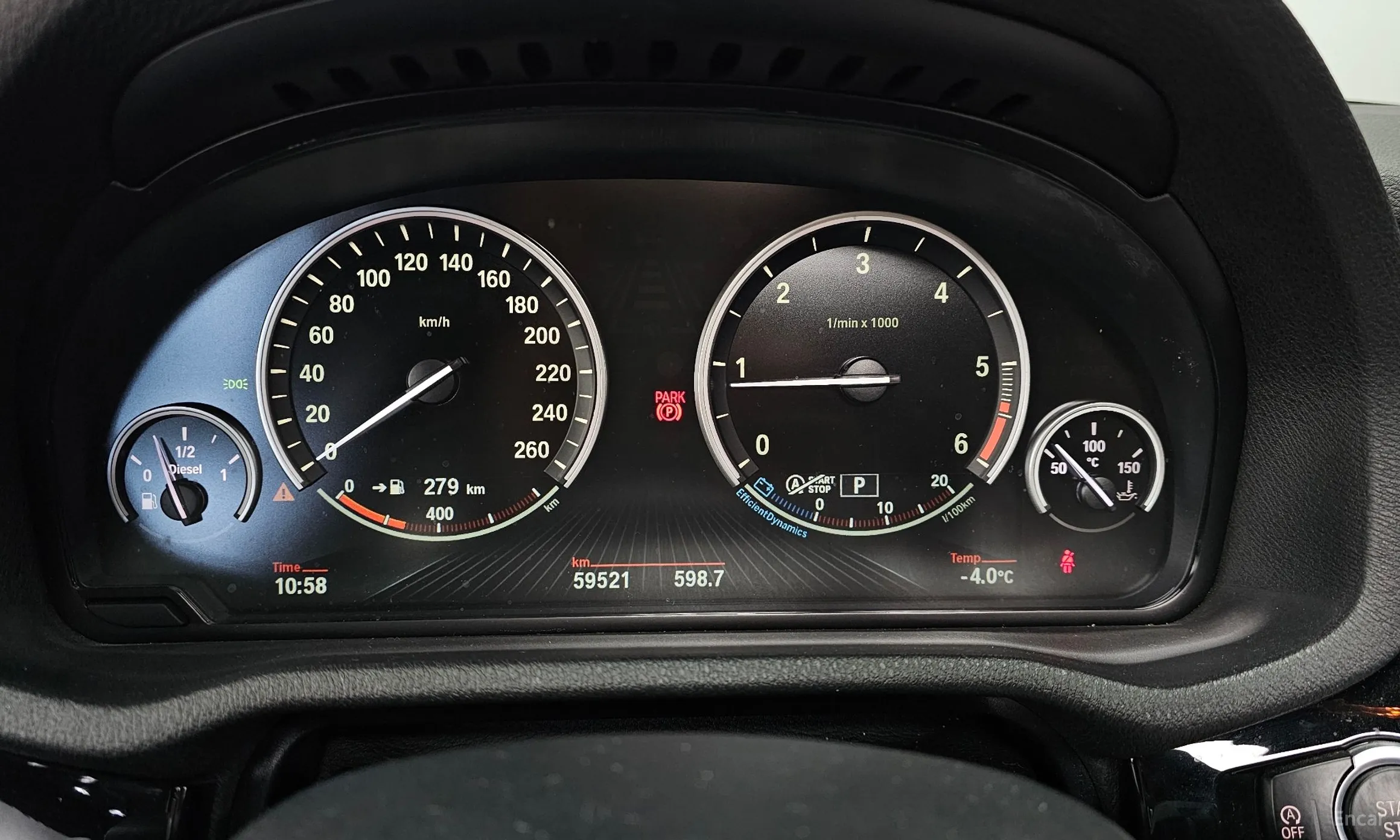 BMW X4 (F26) превью 8