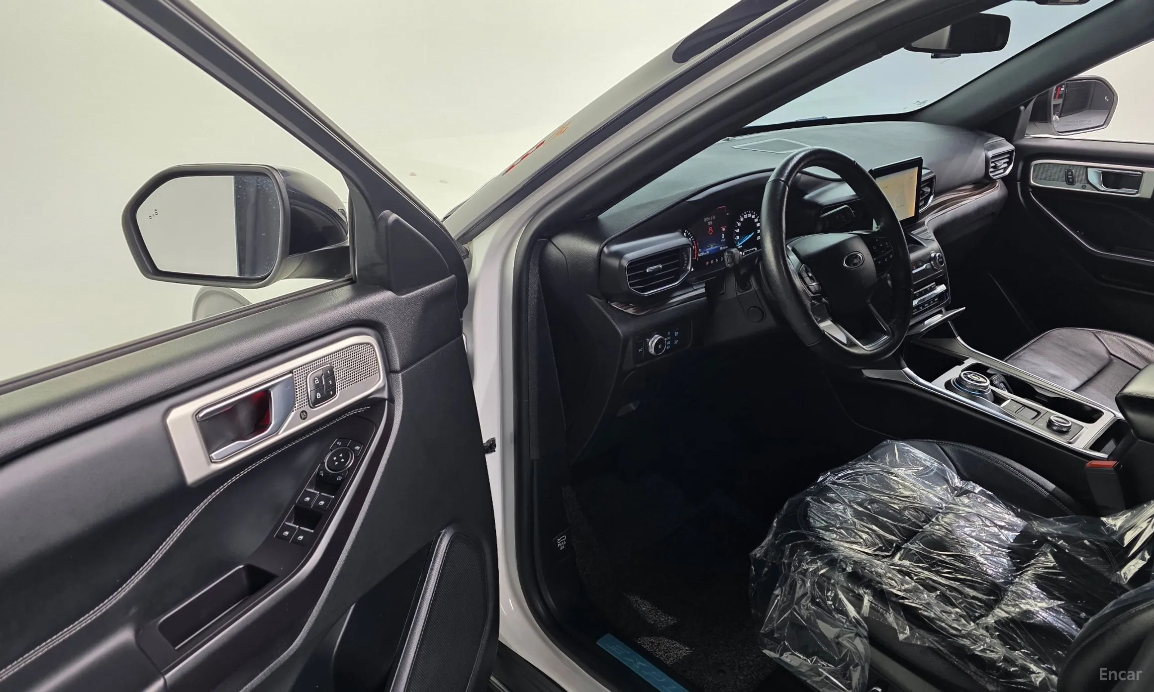 Ford Explorer 6th Generation превью 12