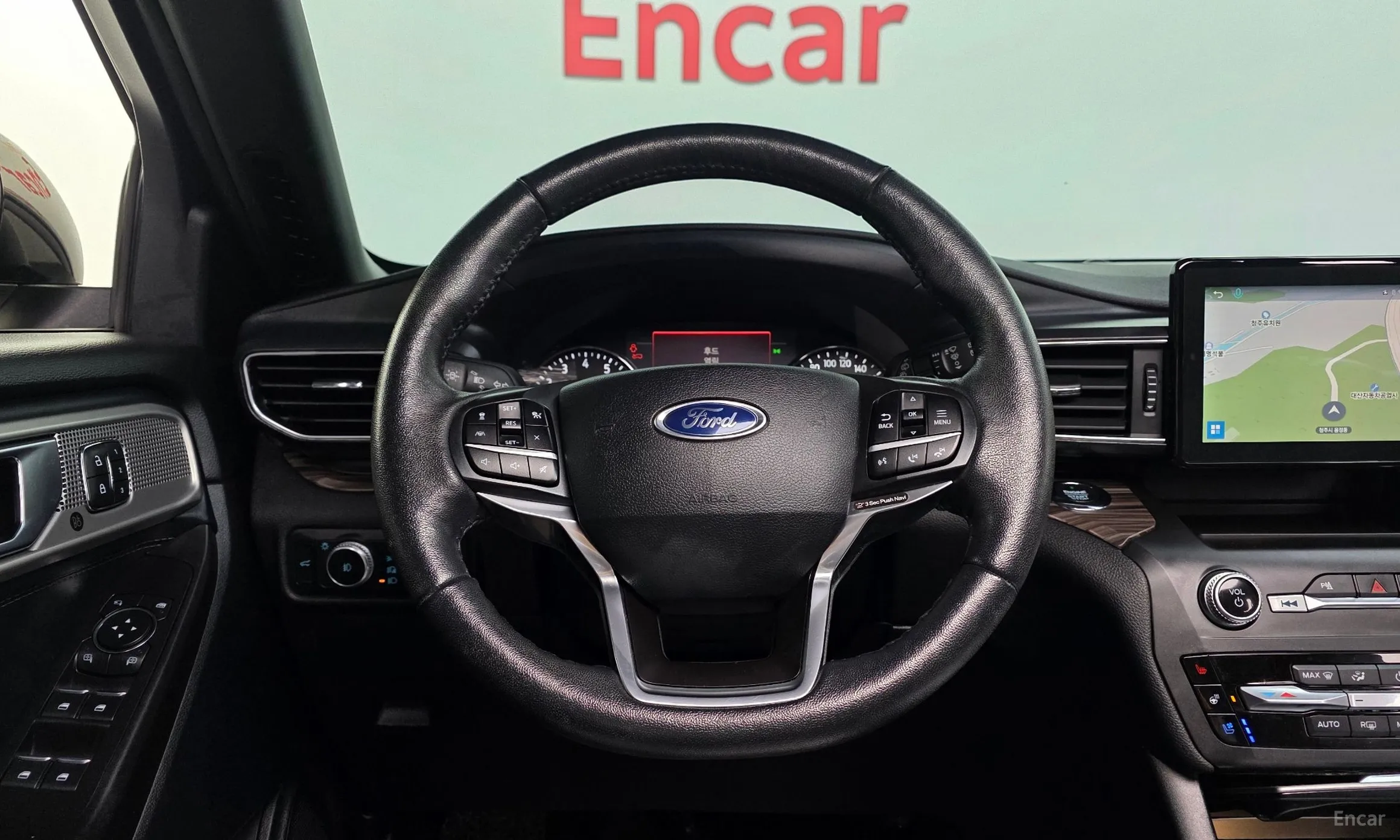 Ford Explorer 6th Generation превью 14