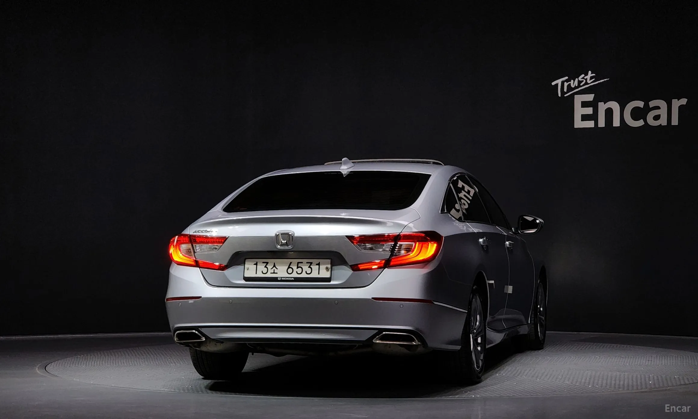 Honda Accord 10th Generation превью 4