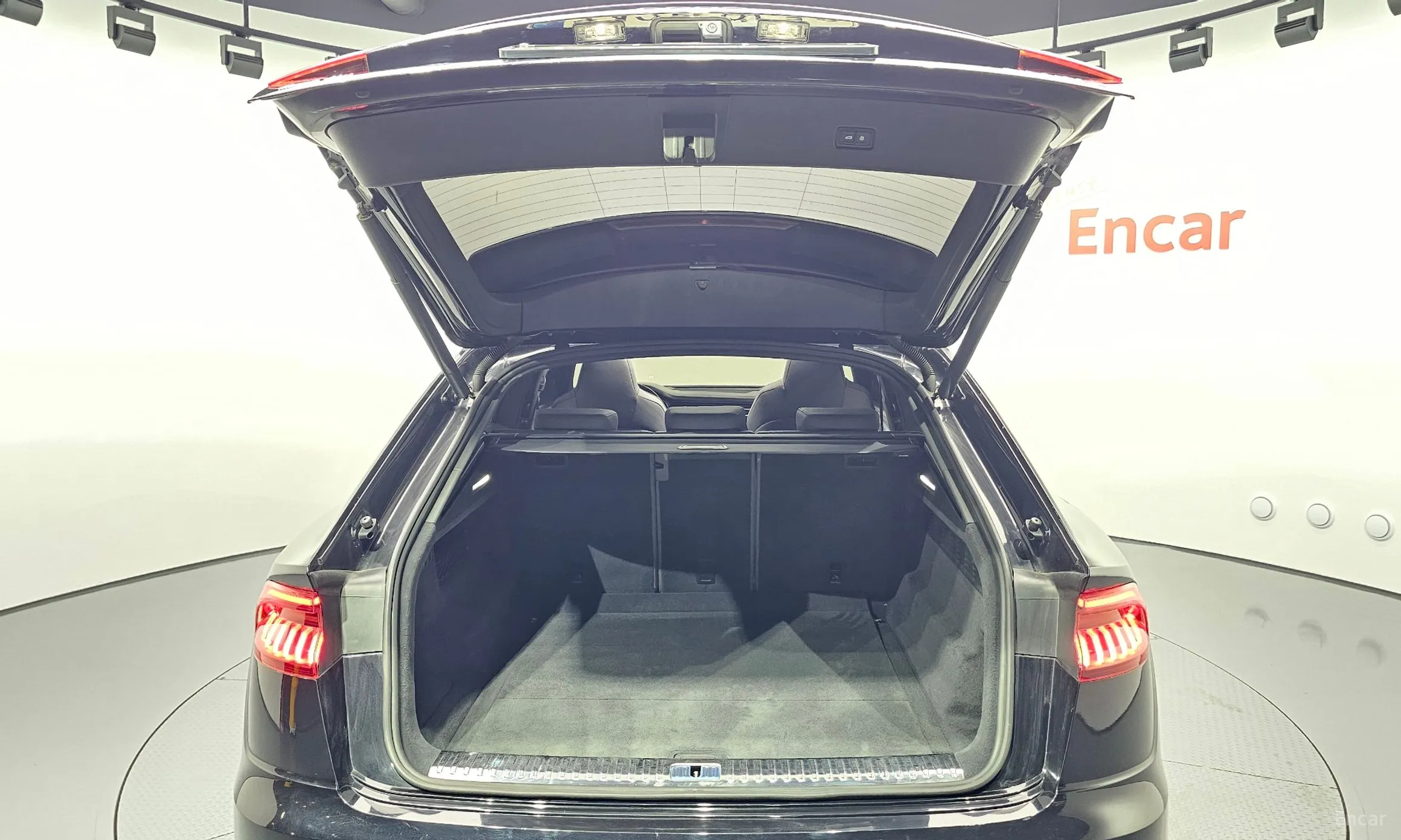 Audi Q8 (4M) превью 20
