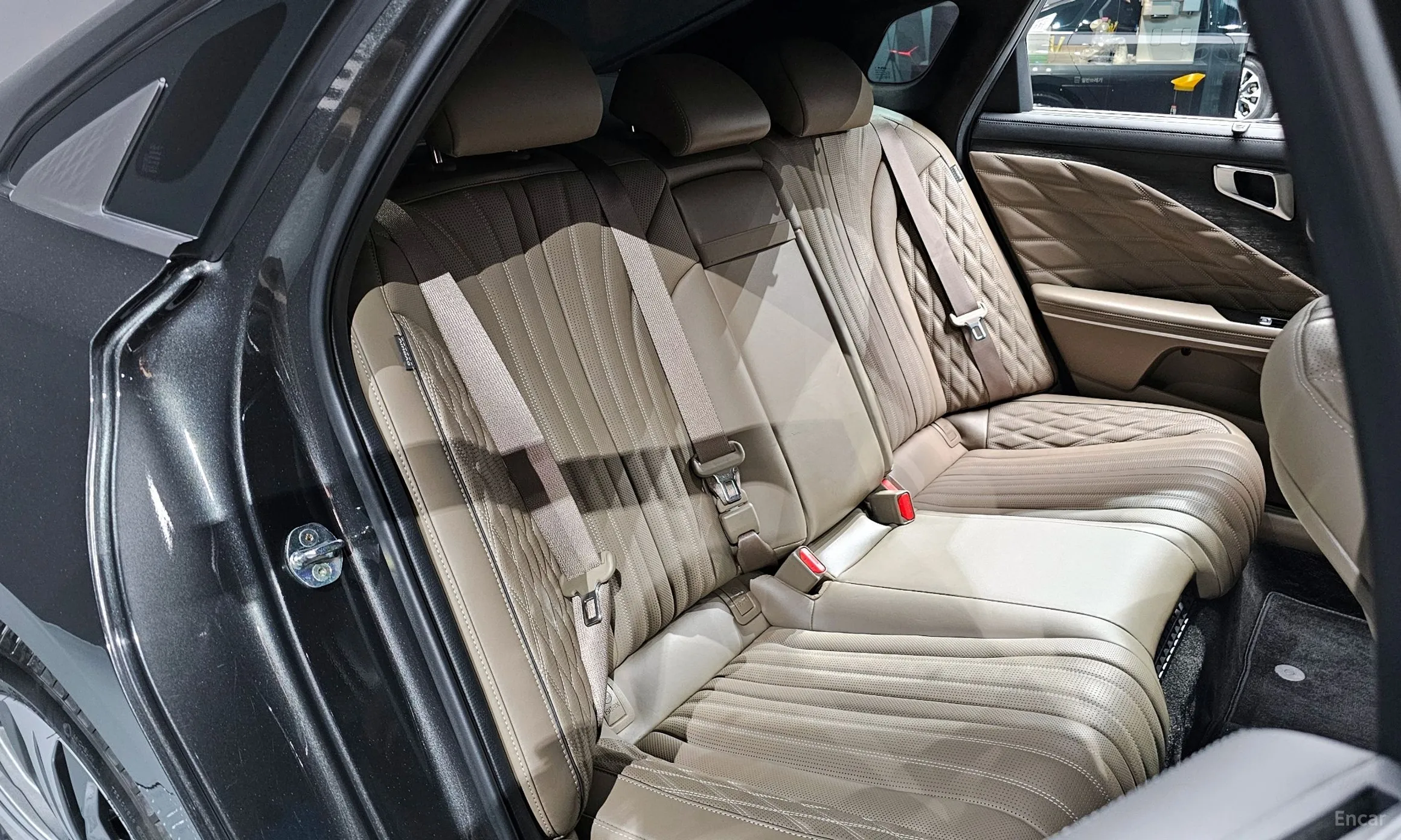 Kia K8 Hybrid превью 12