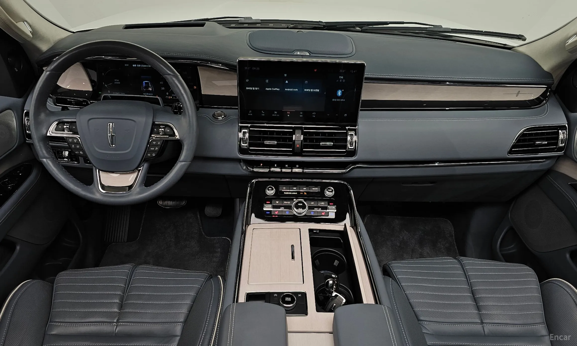Lincoln Navigator 4th generation превью 7