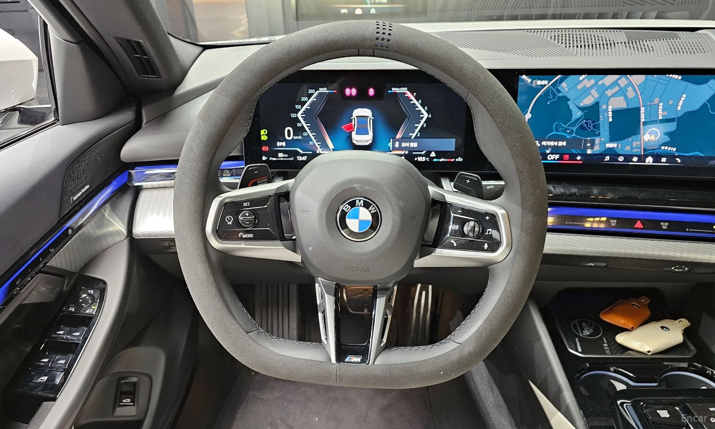 BMW 5 Series (G60) превью 13