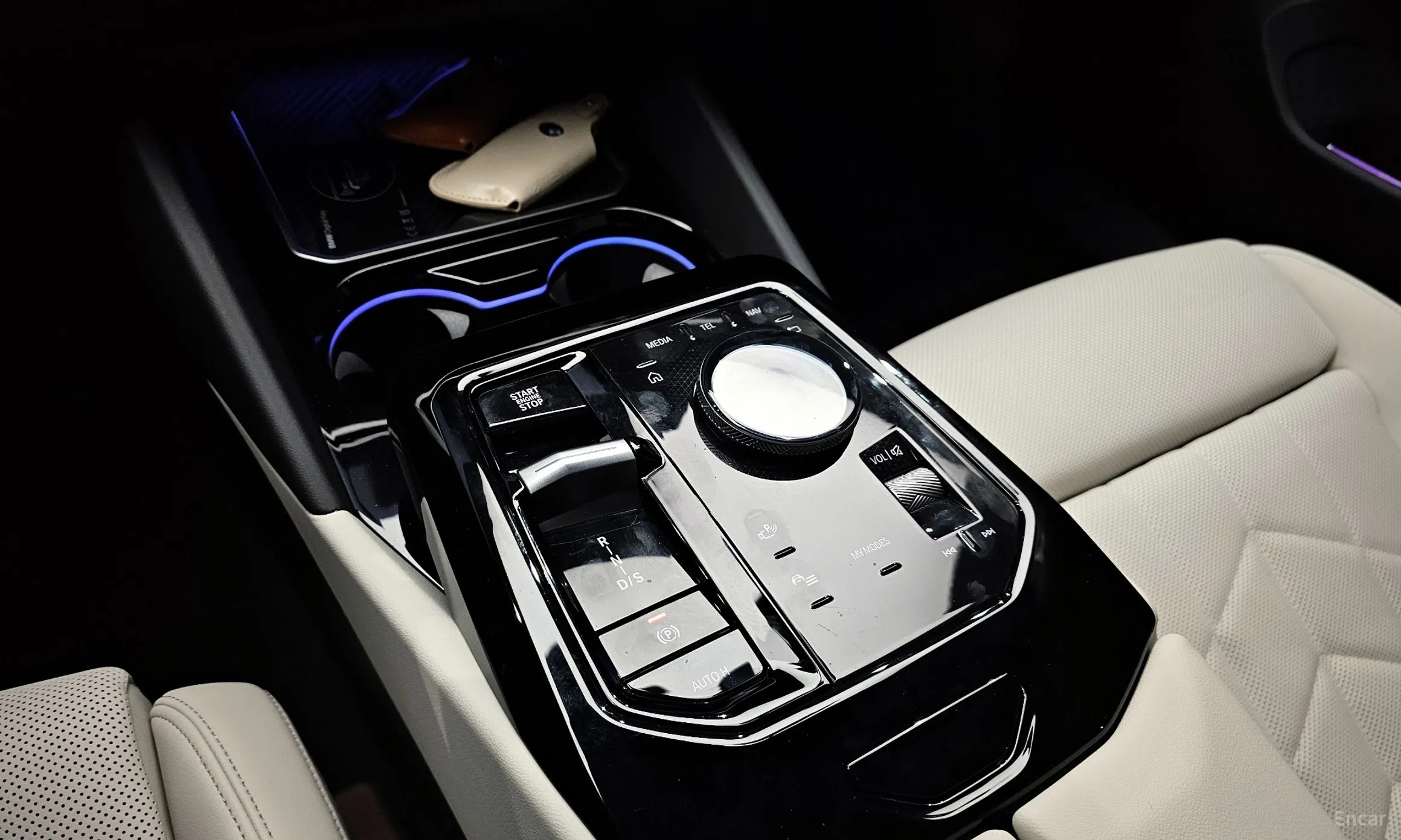 BMW 5 Series (G60) превью 9