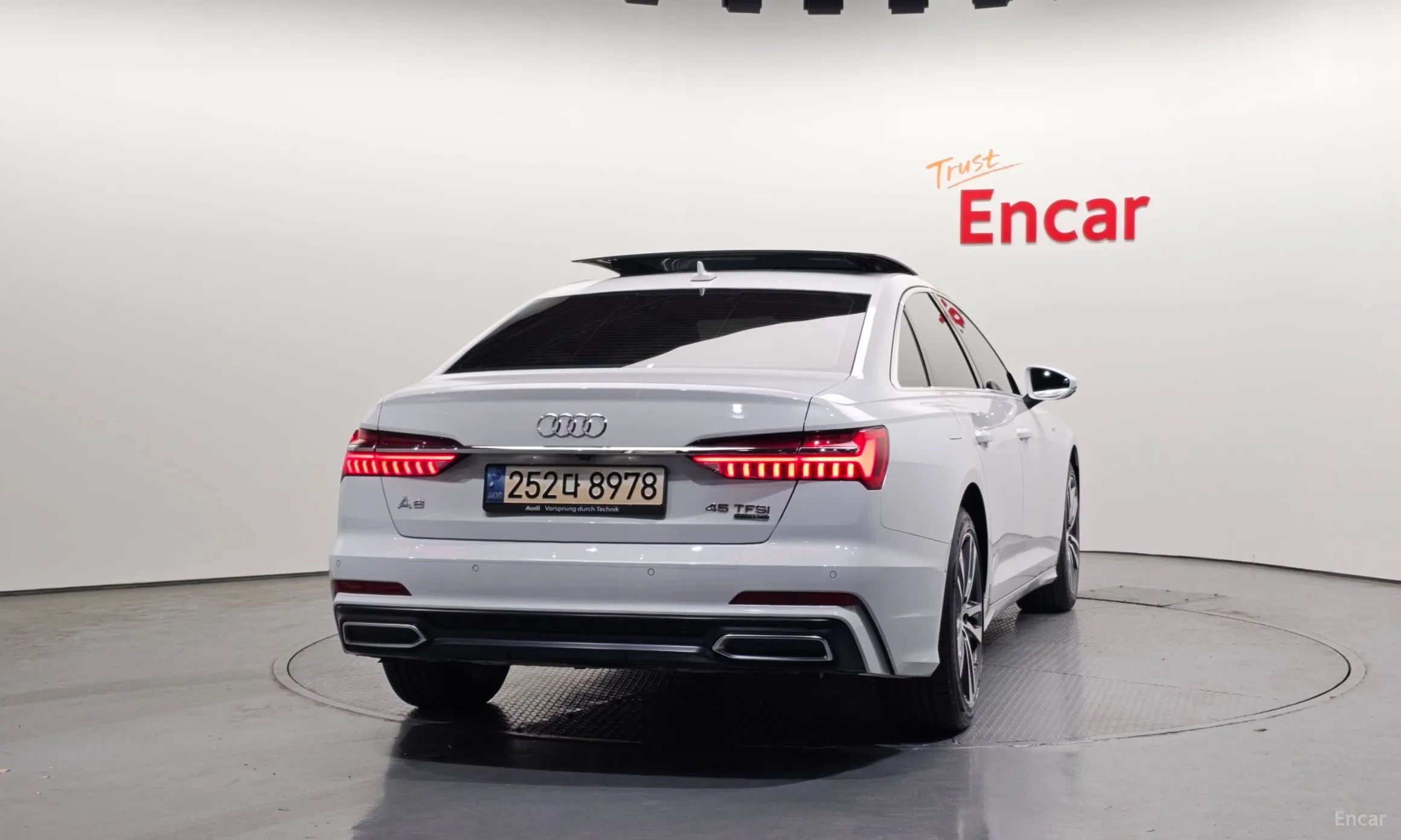Audi A6 (C8) превью 4