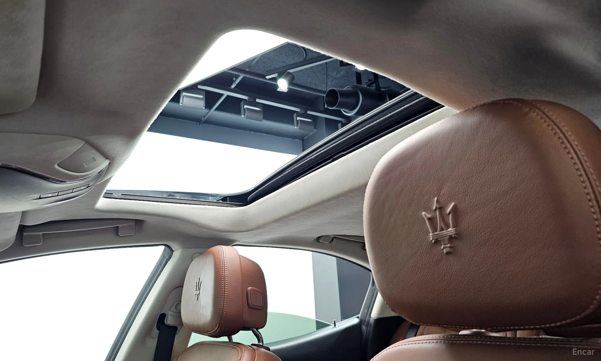 Maserati Ghibli превью 16