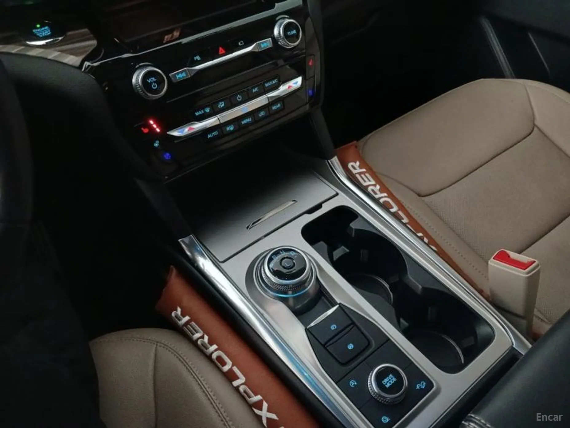 Ford Explorer 6th Generation превью 15
