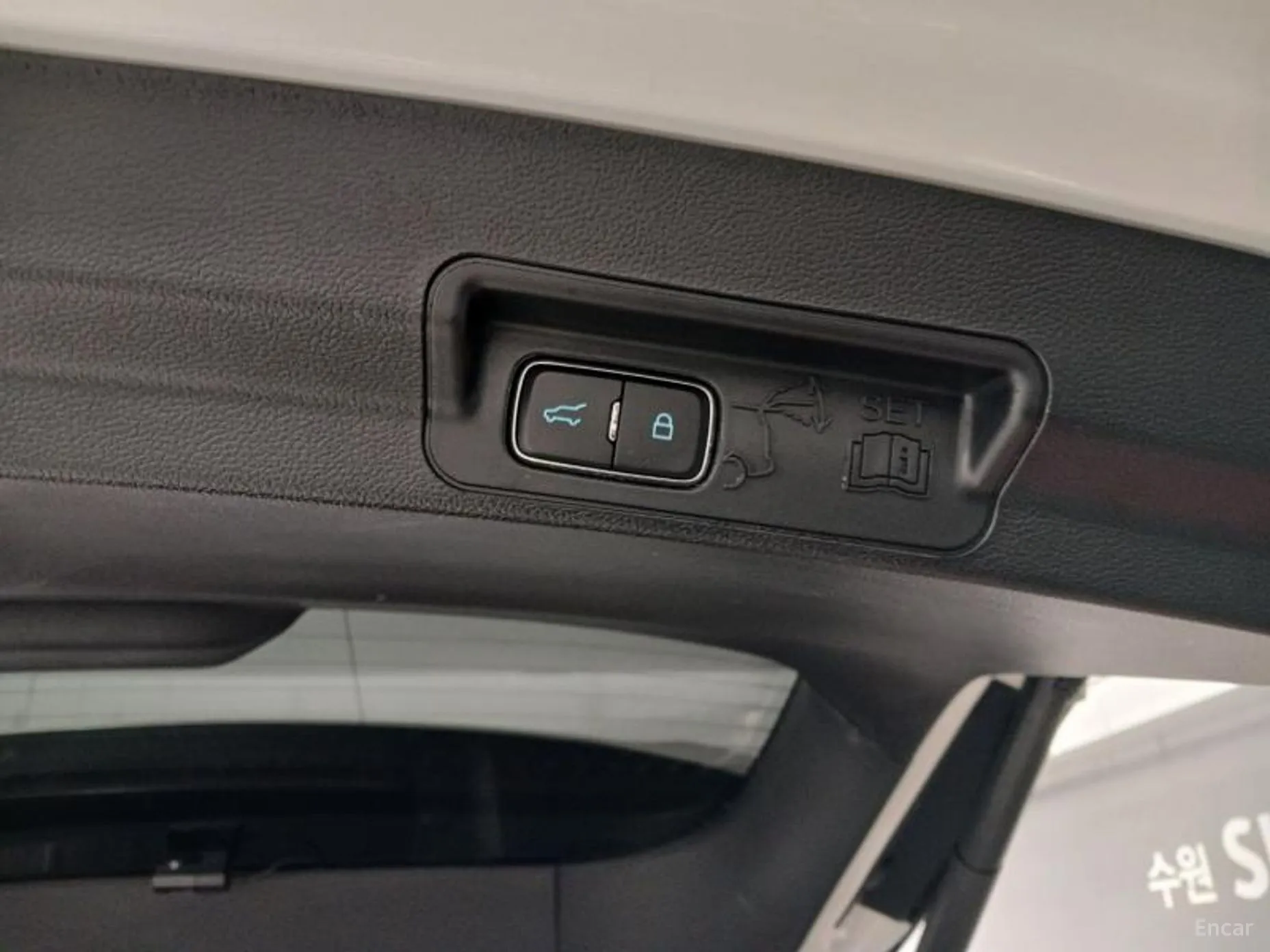 Ford Explorer 6th Generation превью 17