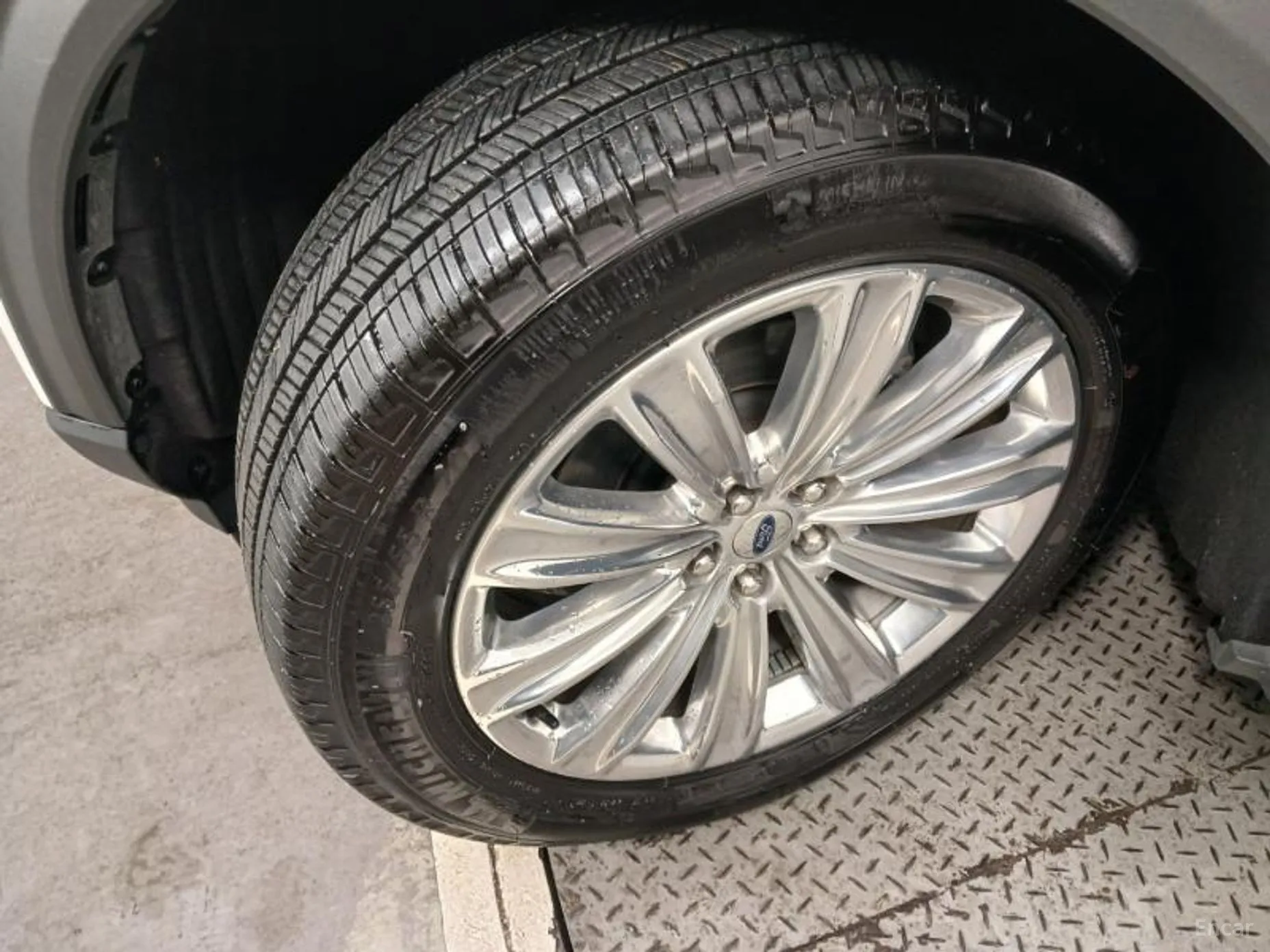 Ford Explorer 6th Generation превью 20