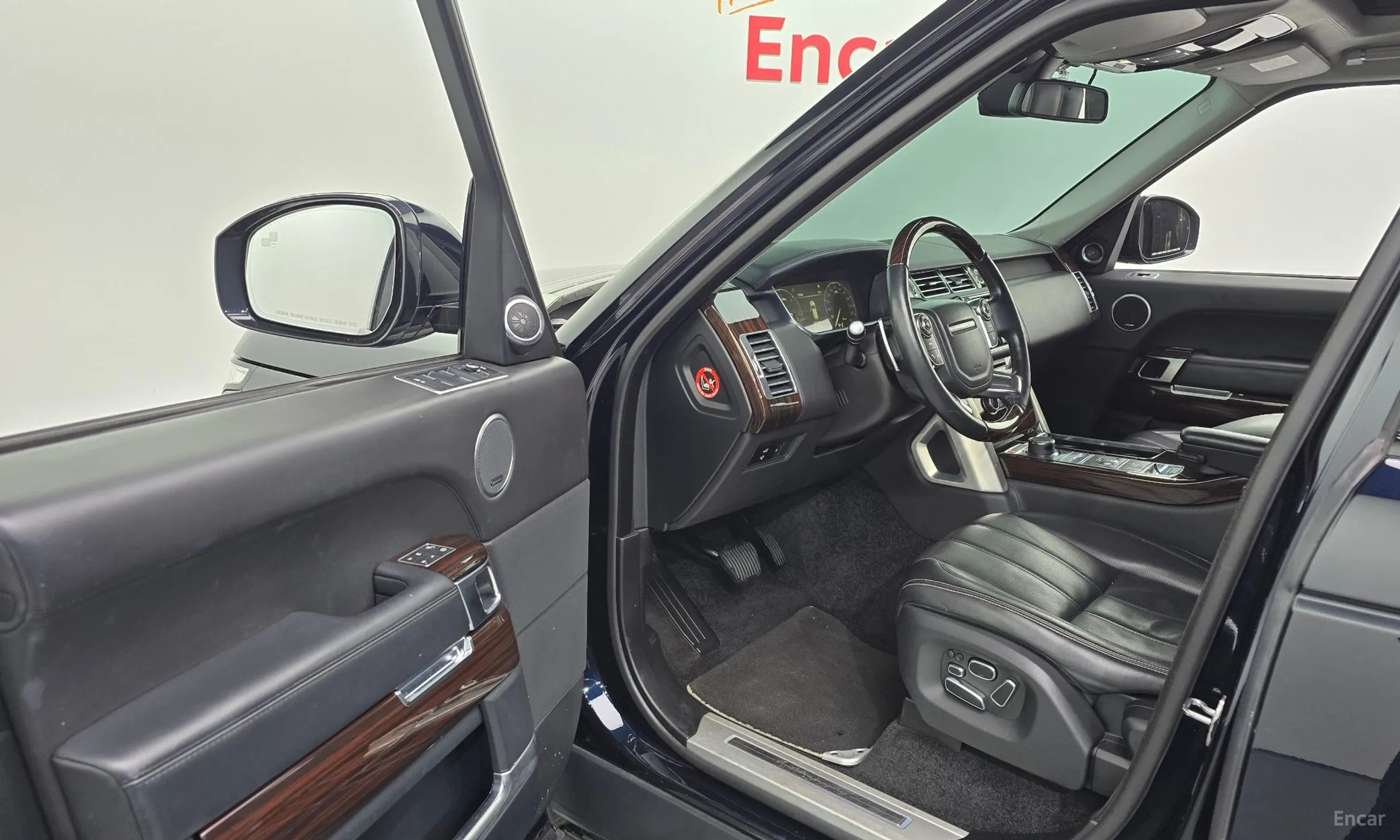 Land Rover Range Rover 4th Generation превью 10