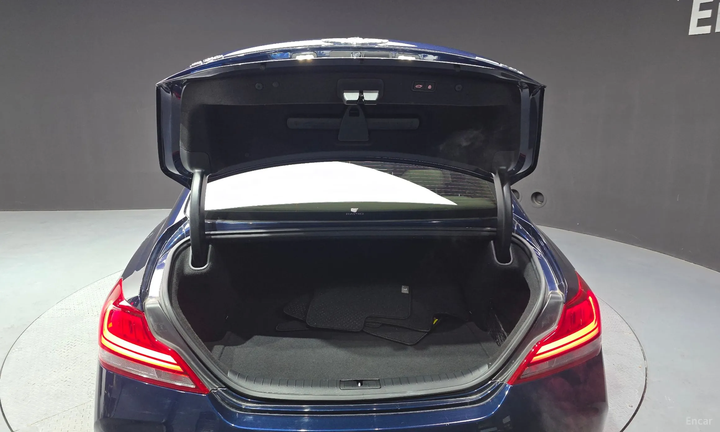 Genesis G70 превью 15