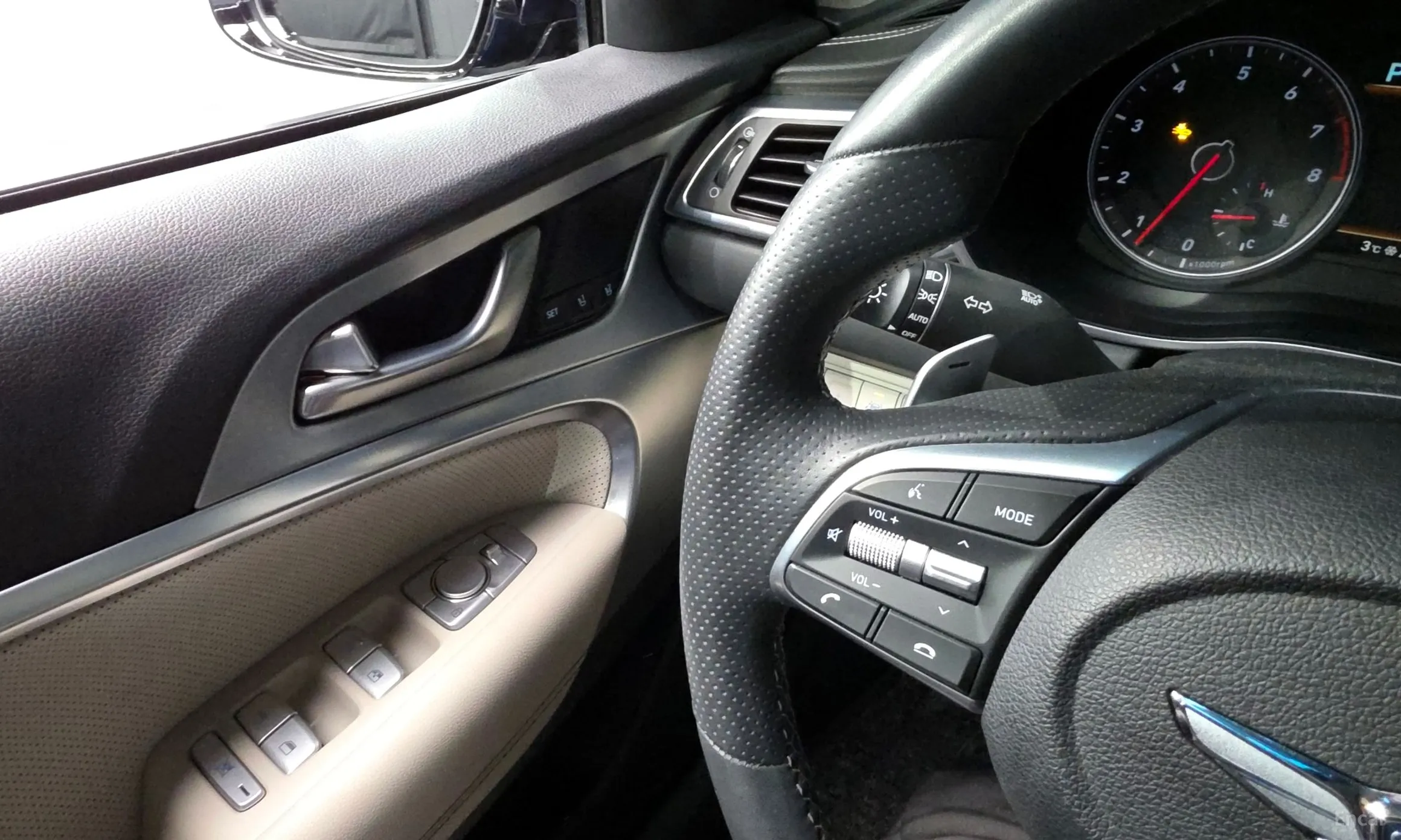 Genesis G70 превью 17