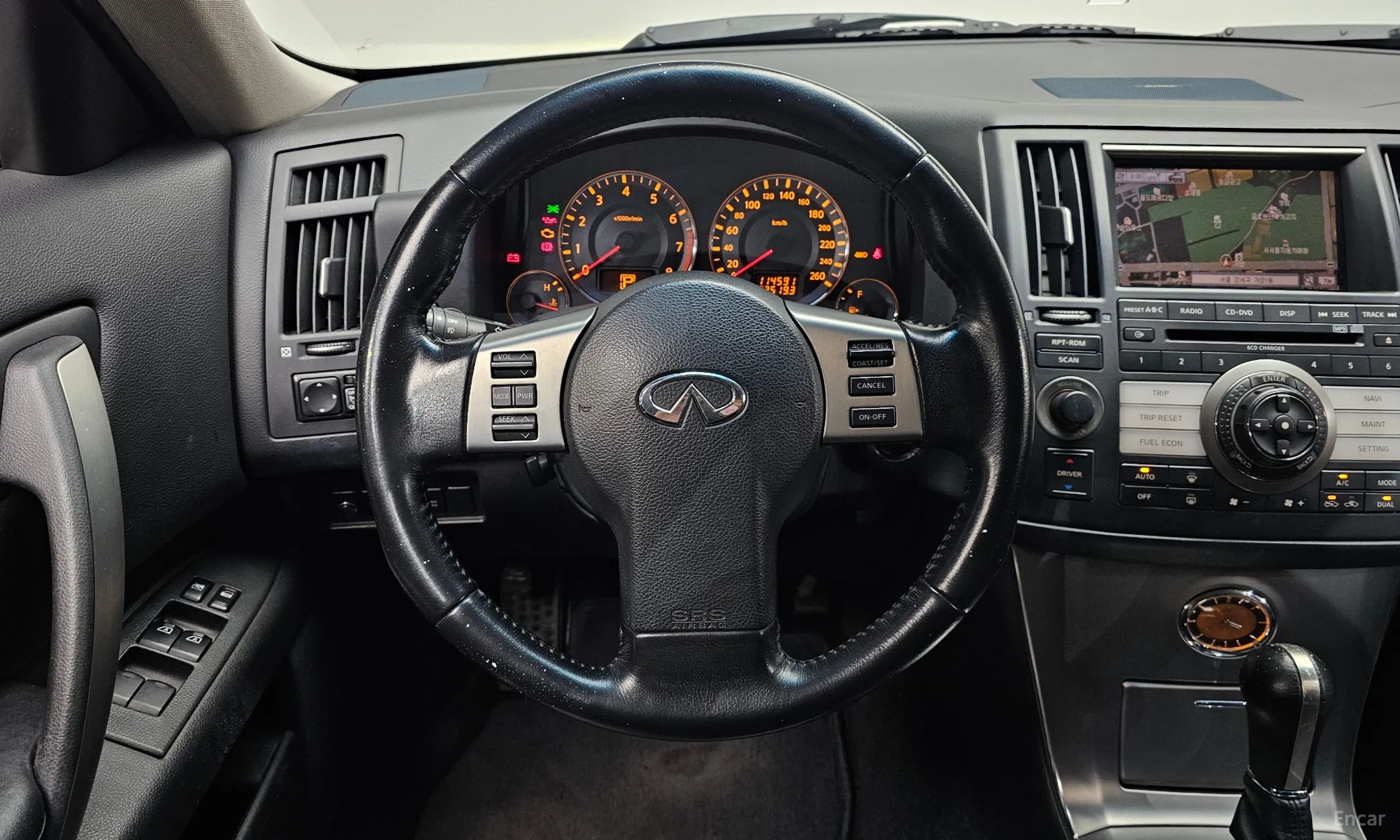 Infiniti FX35 превью 13