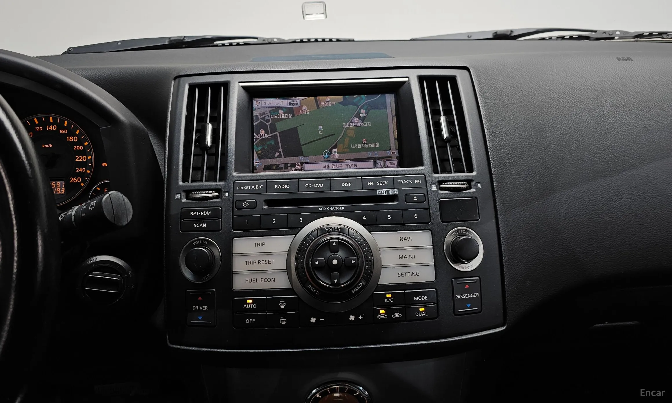 Infiniti FX35 превью 14