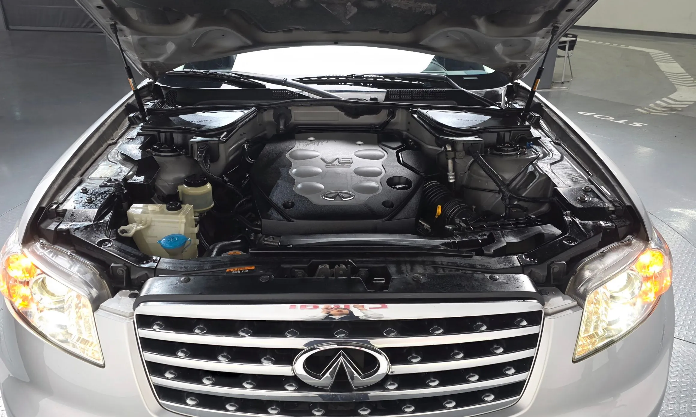 Infiniti FX35 превью 6