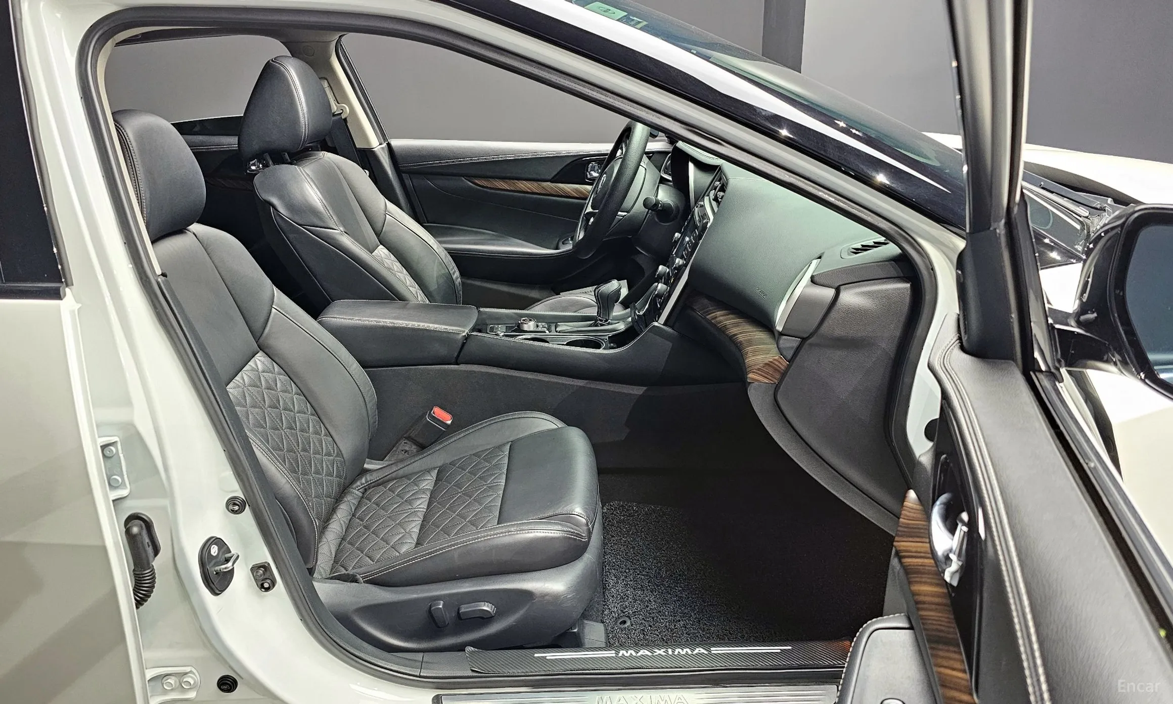 Nissan Maxima (A36) превью 11
