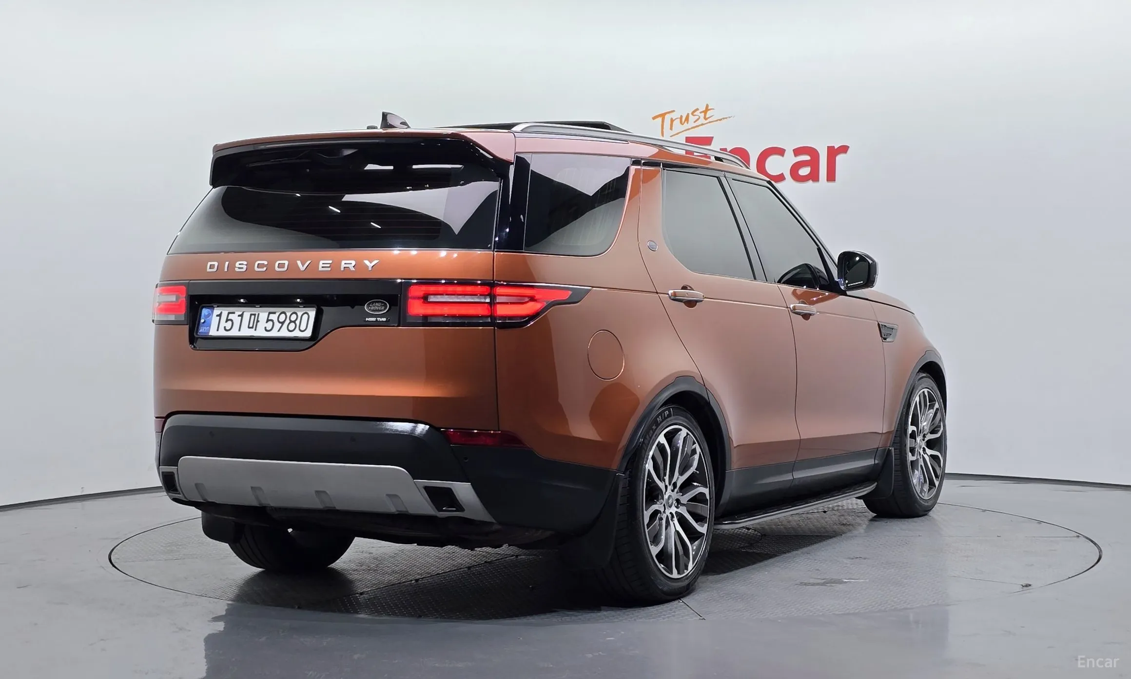 Land Rover Discovery 5 превью 2