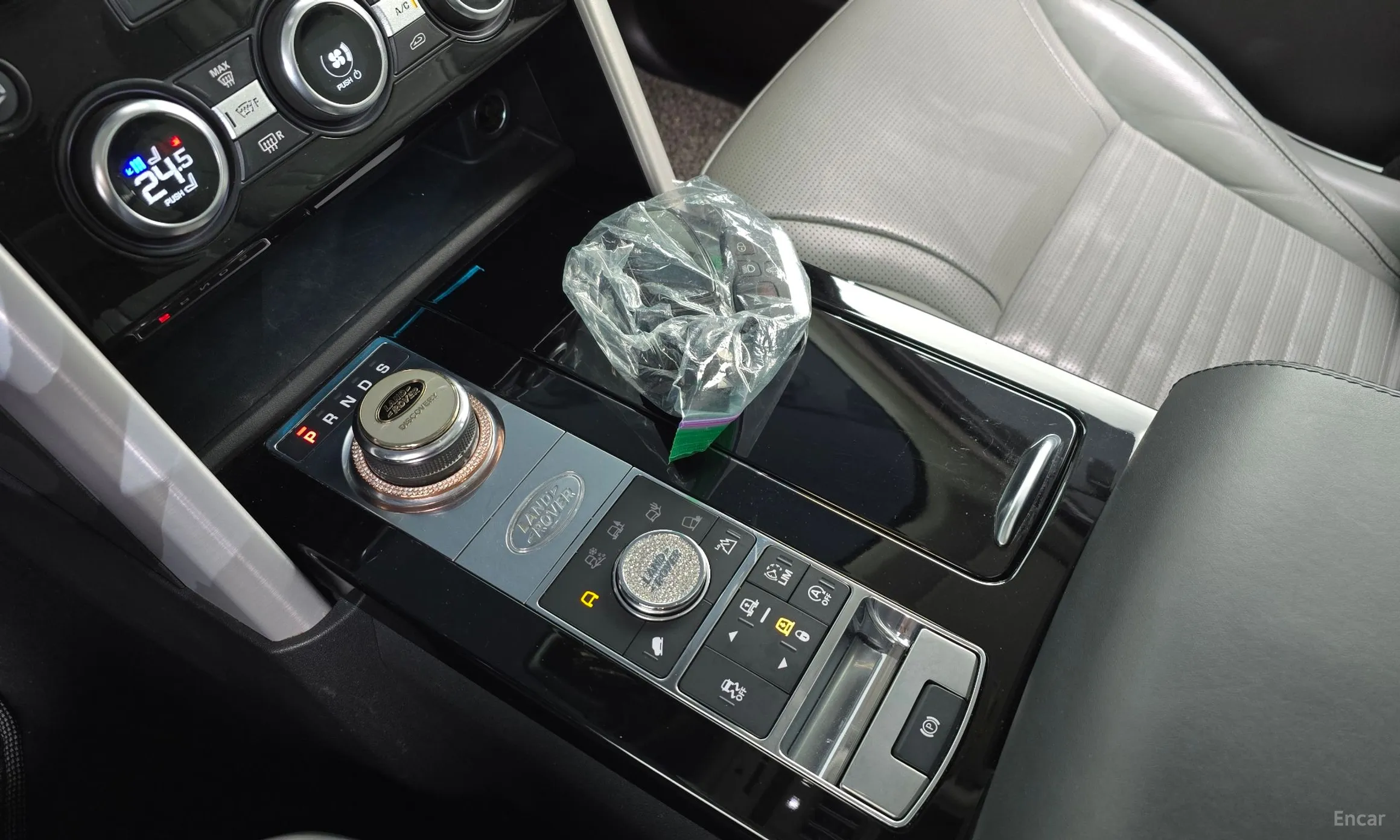 Land Rover Discovery 5 превью 9