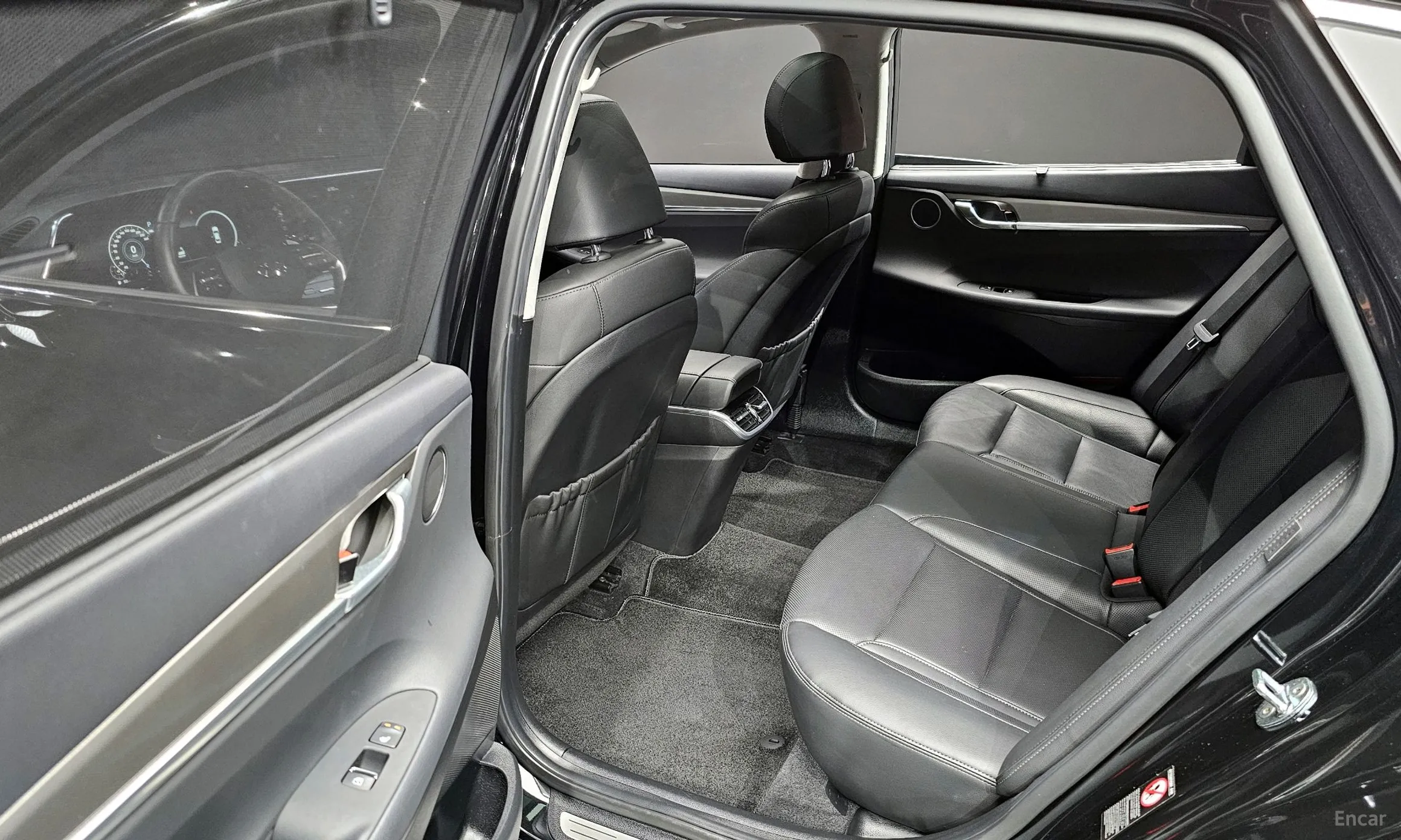 Hyundai Grandeur IG превью 12