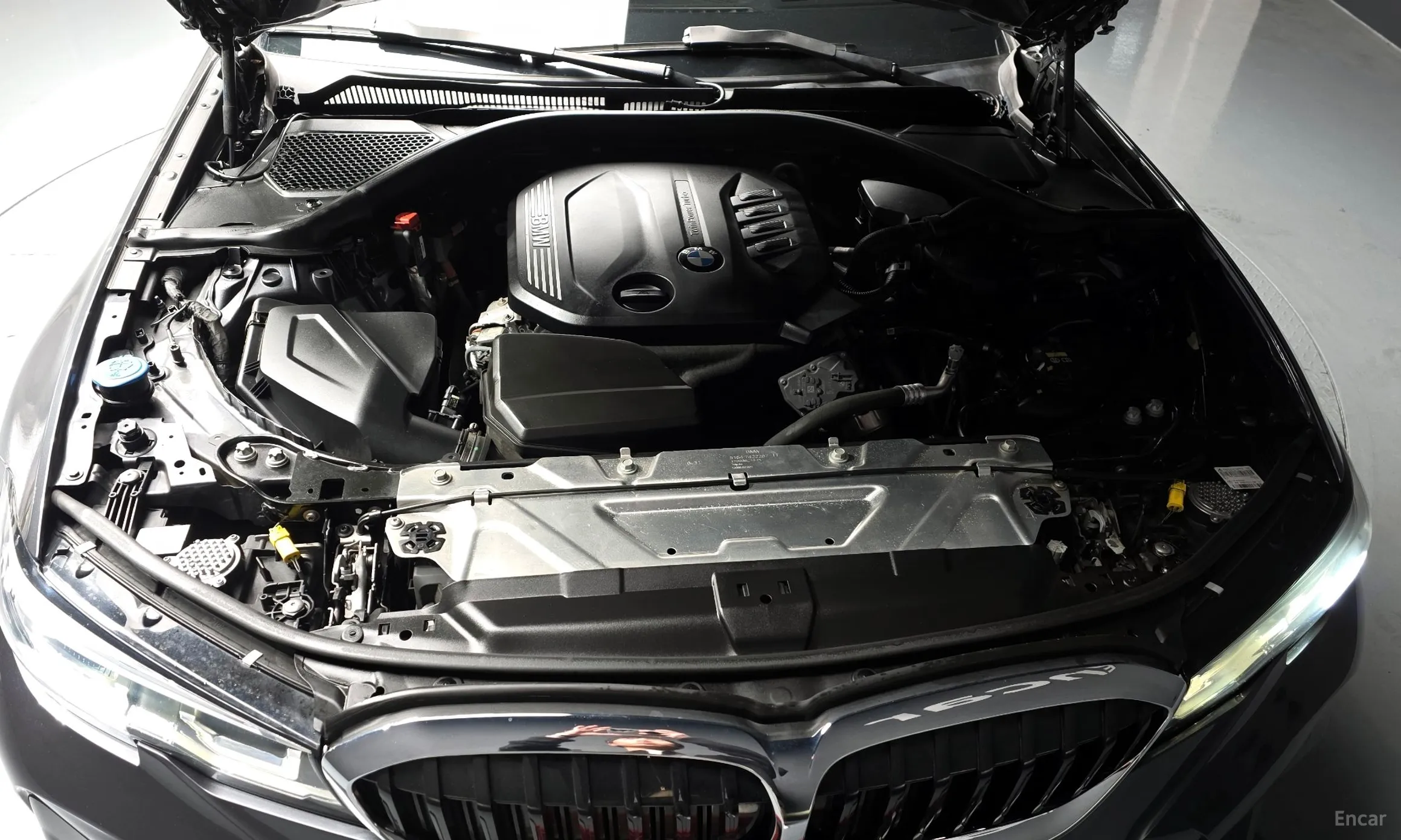 BMW 3 Series (G20) превью 6