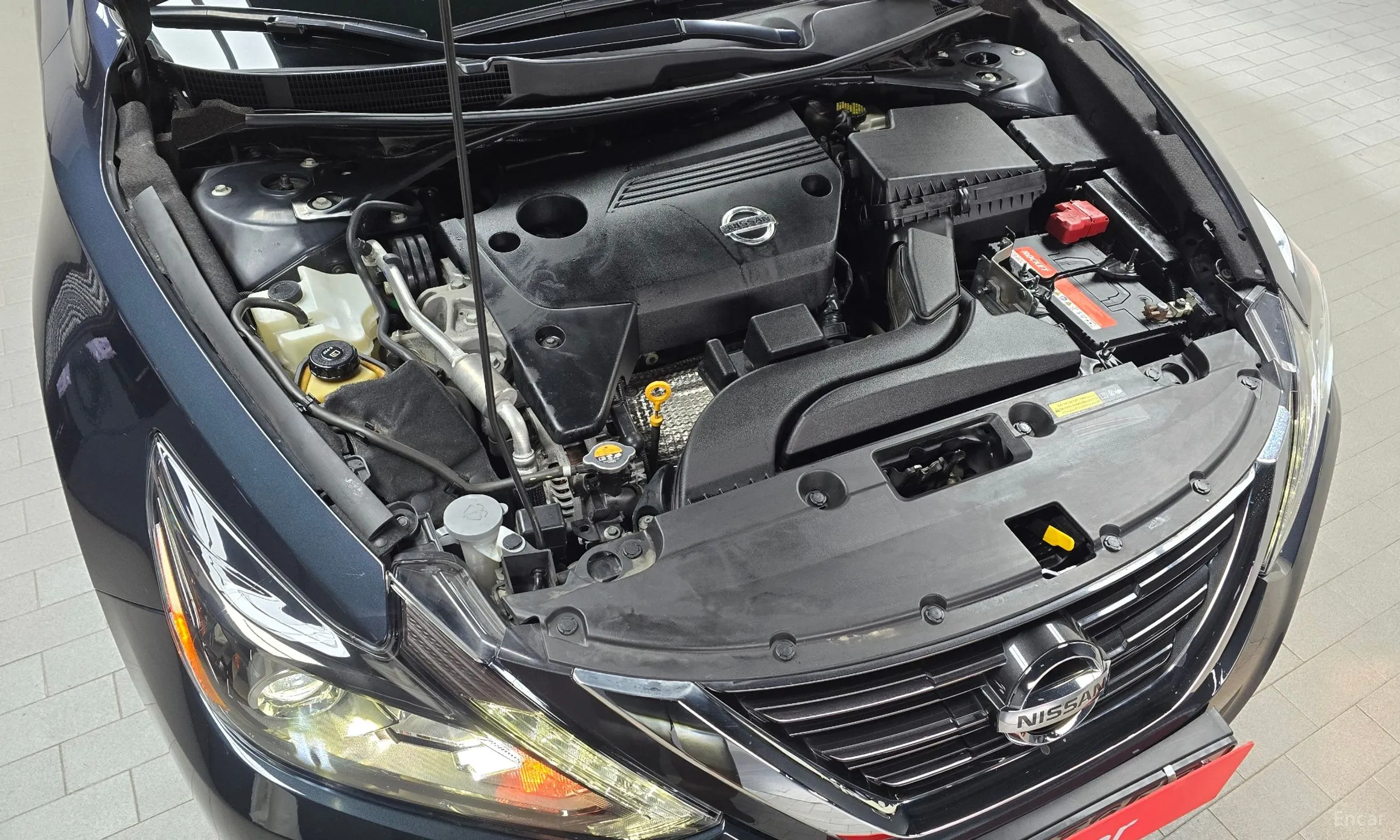 Nissan Altima превью 6