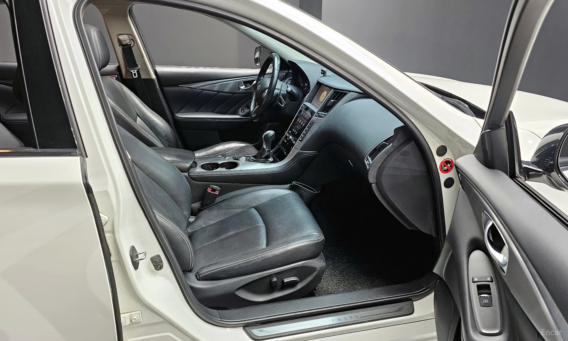 Infiniti Q50 превью 11