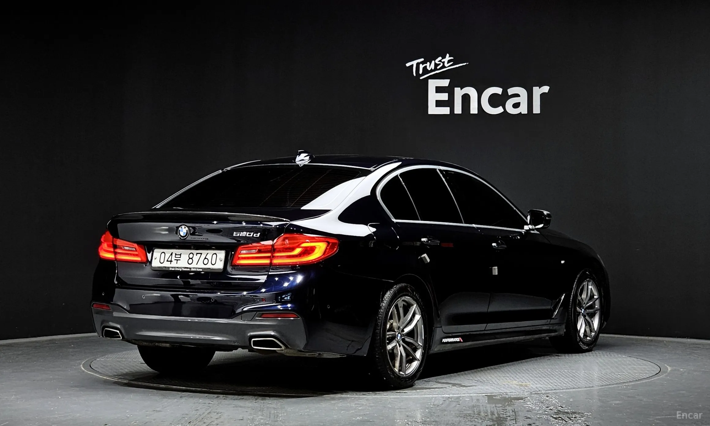 BMW 5 Series (G30) превью 2
