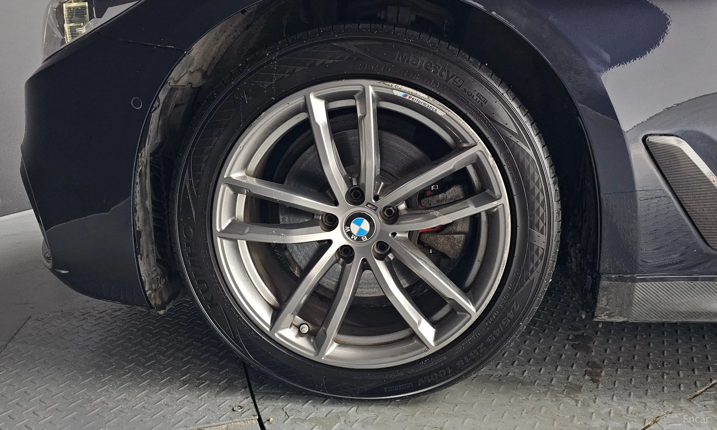 BMW 5 Series (G30) превью 5