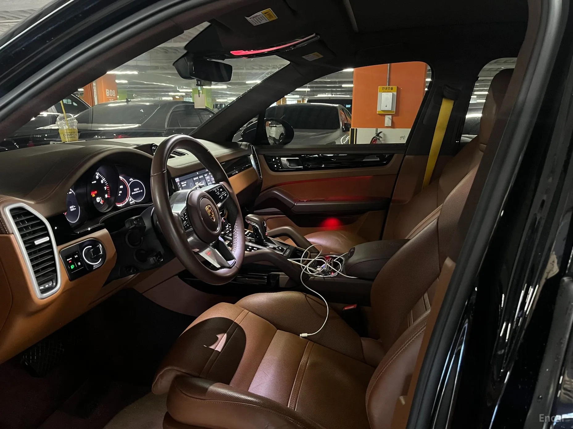 Porsche Cayenne (PO536) превью 8