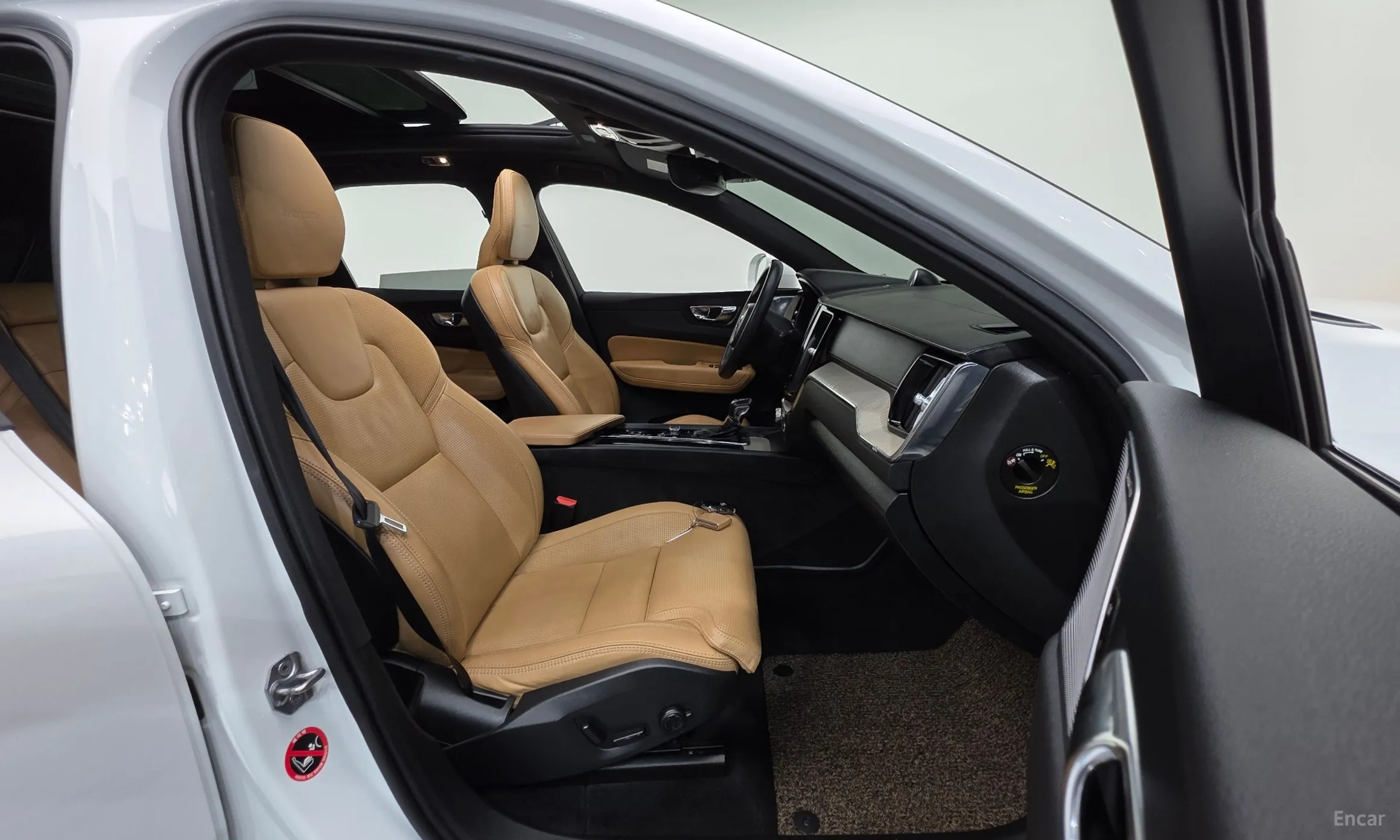 Volvo XC60 Gen 2 превью 10