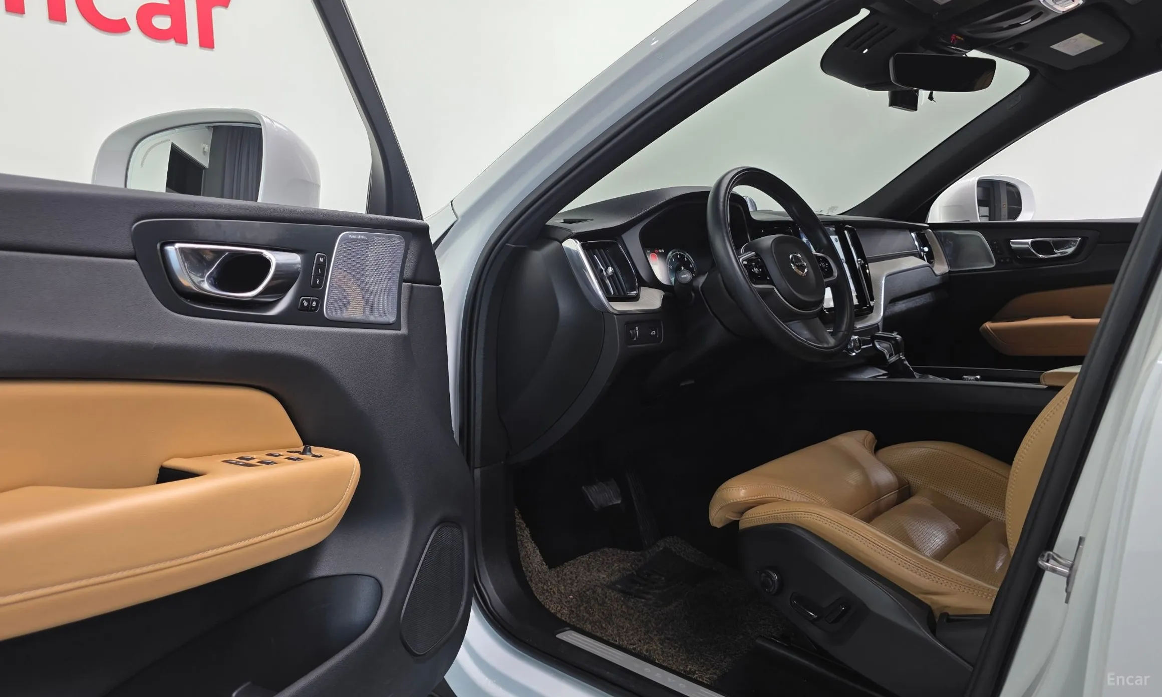 Volvo XC60 Gen 2 превью 13