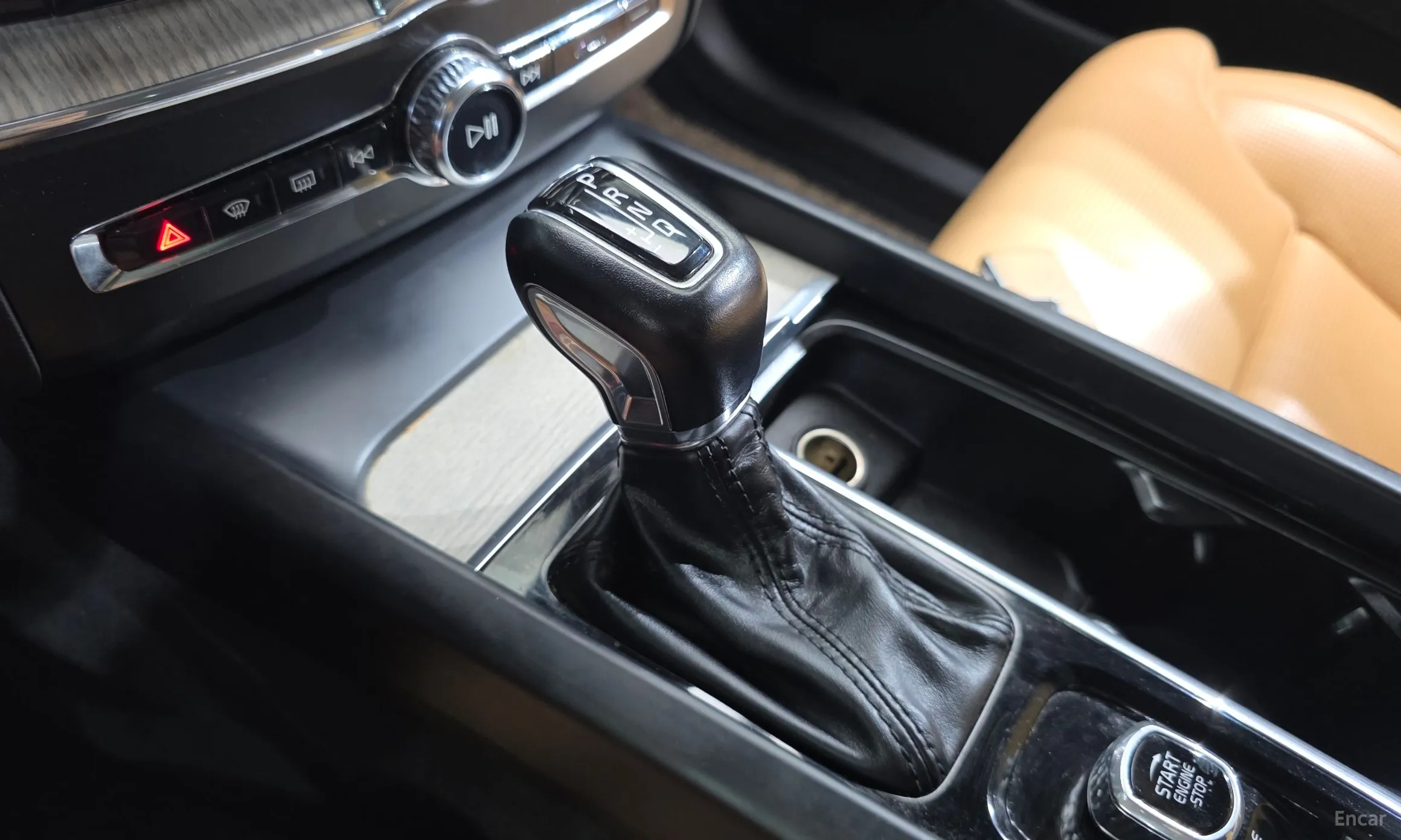 Volvo XC60 Gen 2 превью 9