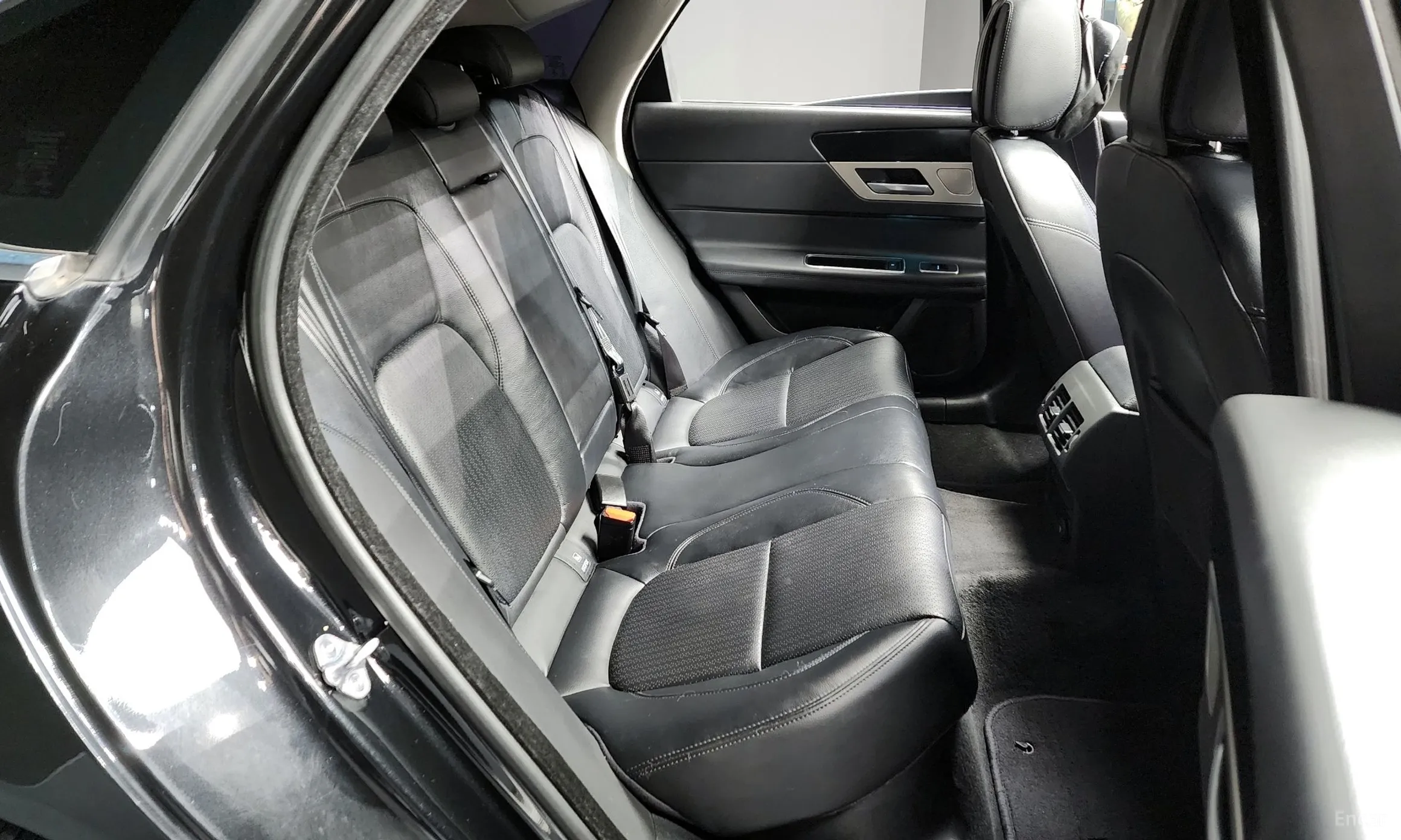 Jaguar XF (x260) превью 12