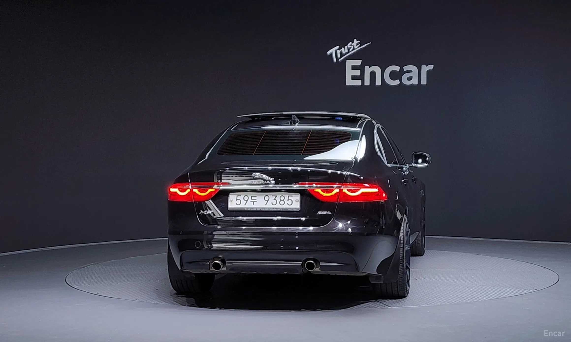 Jaguar XF (x260) превью 4