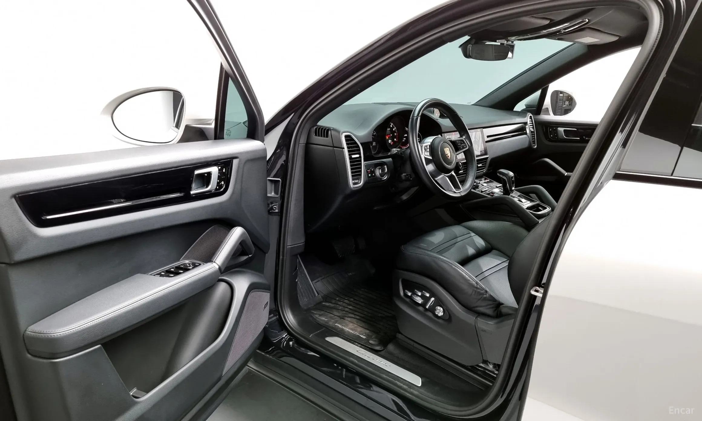 Porsche Cayenne (PO536) превью 10