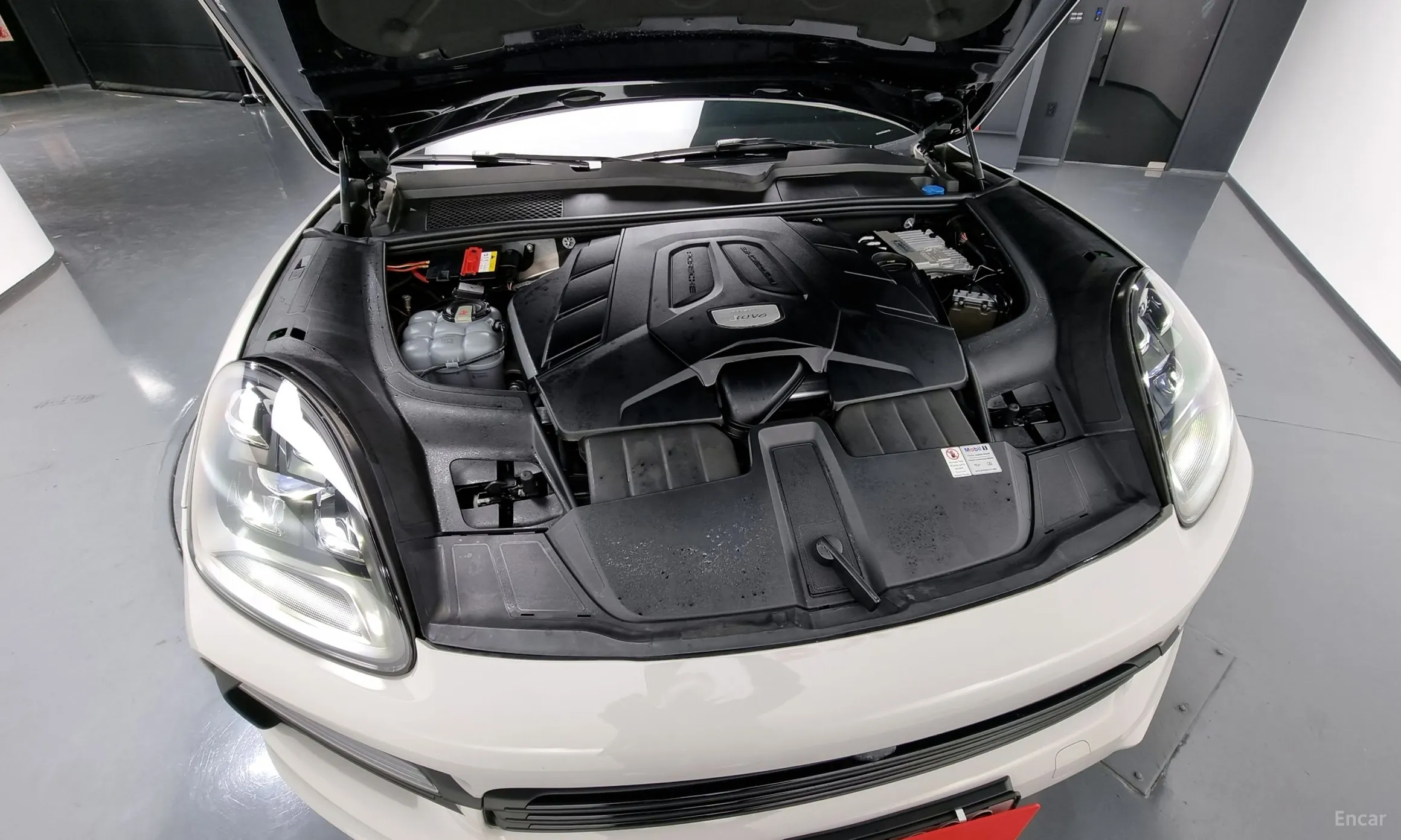 Porsche Cayenne (PO536) превью 6