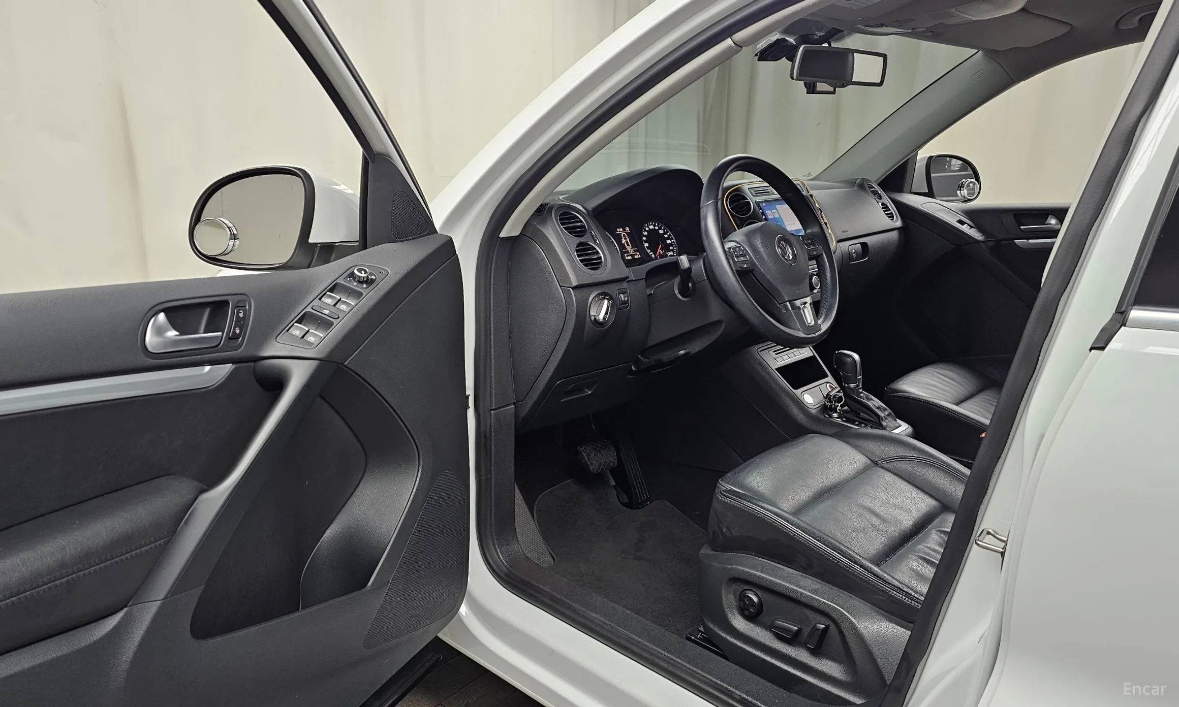 Volkswagen New Tiguan превью 10