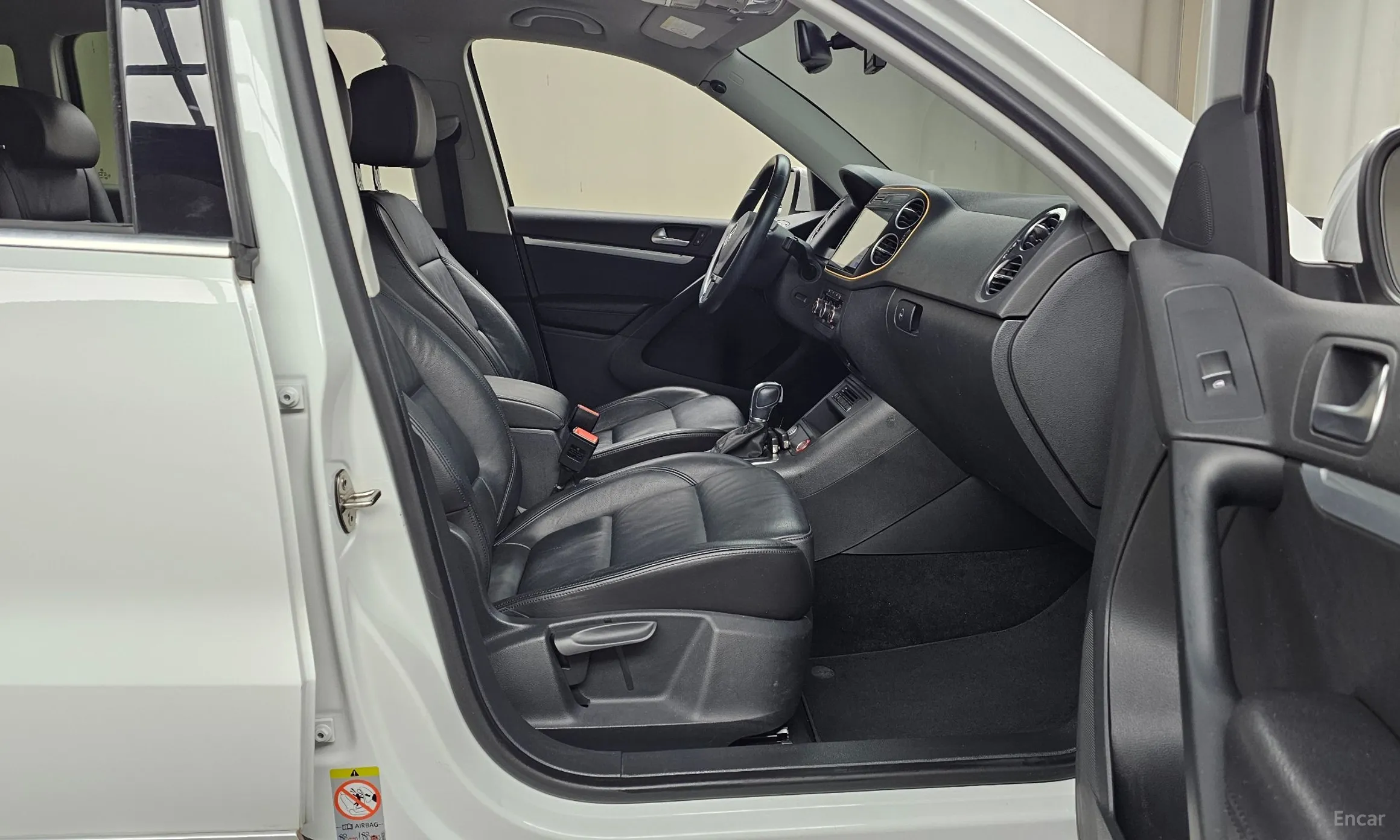 Volkswagen New Tiguan превью 11