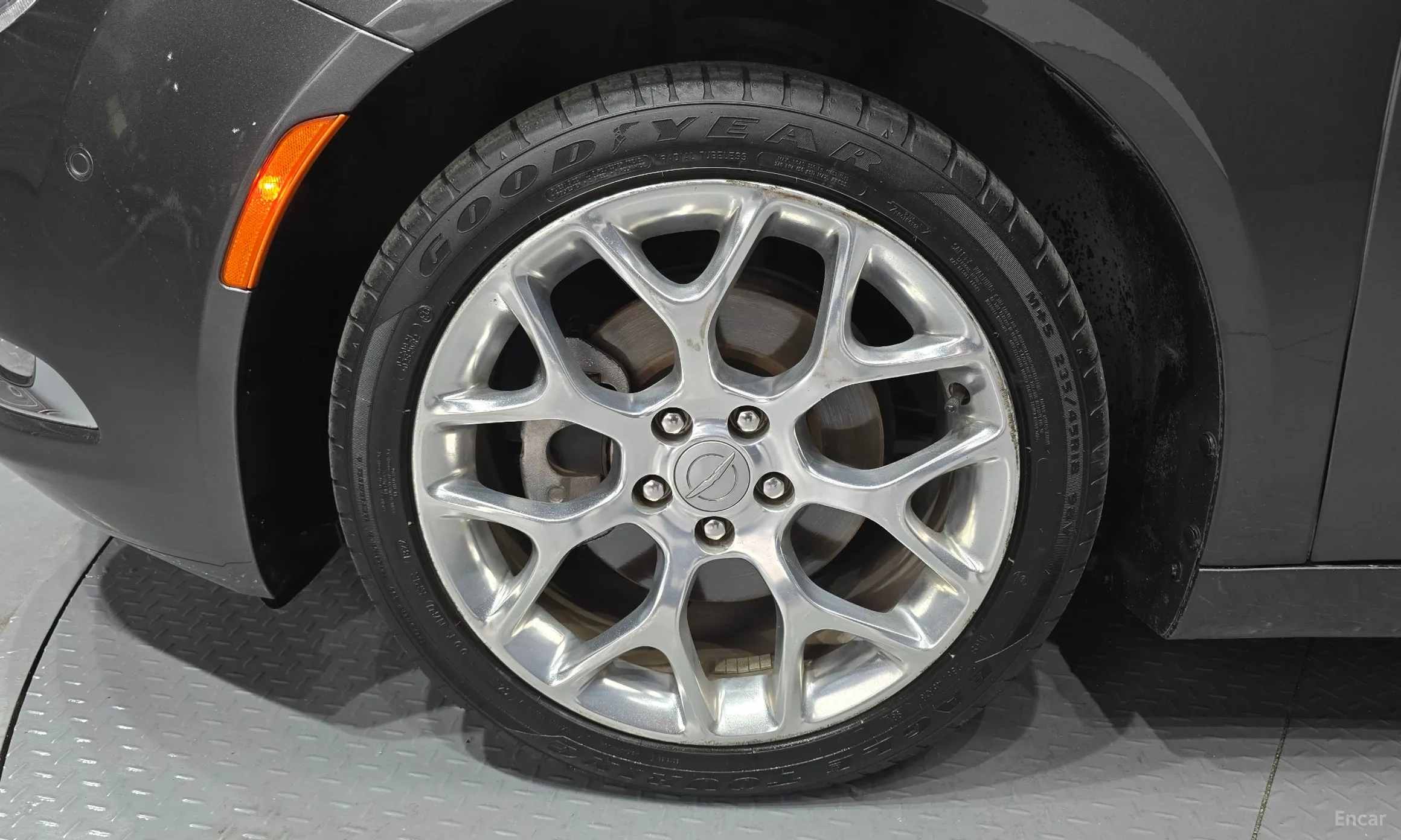 Chrysler 200 Second generation превью 5