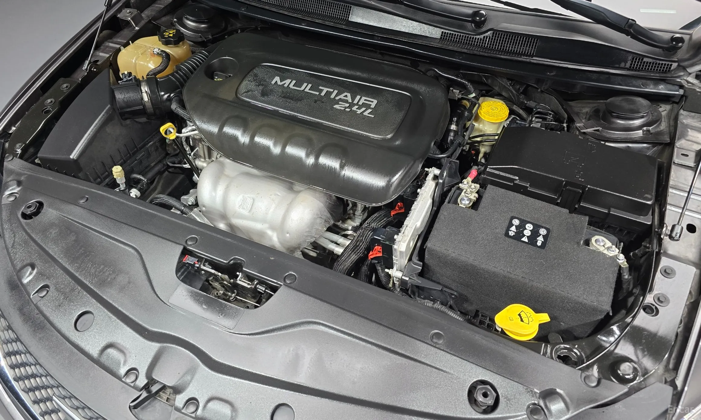 Chrysler 200 Second generation превью 6