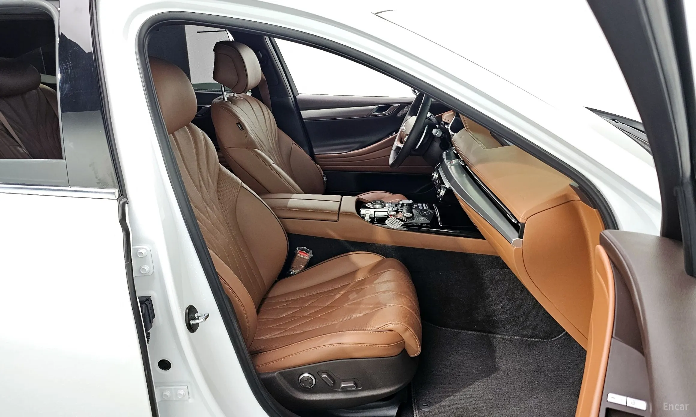 Genesis G80 (RG3) превью 12