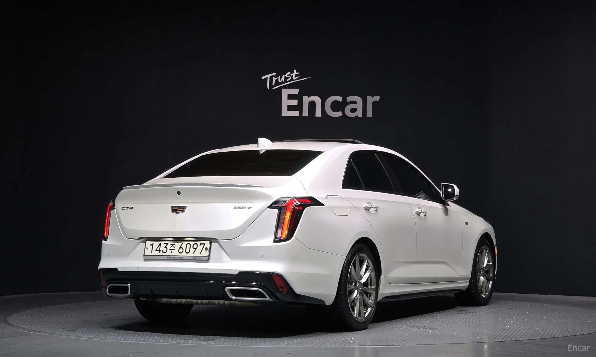 Cadillac CT4