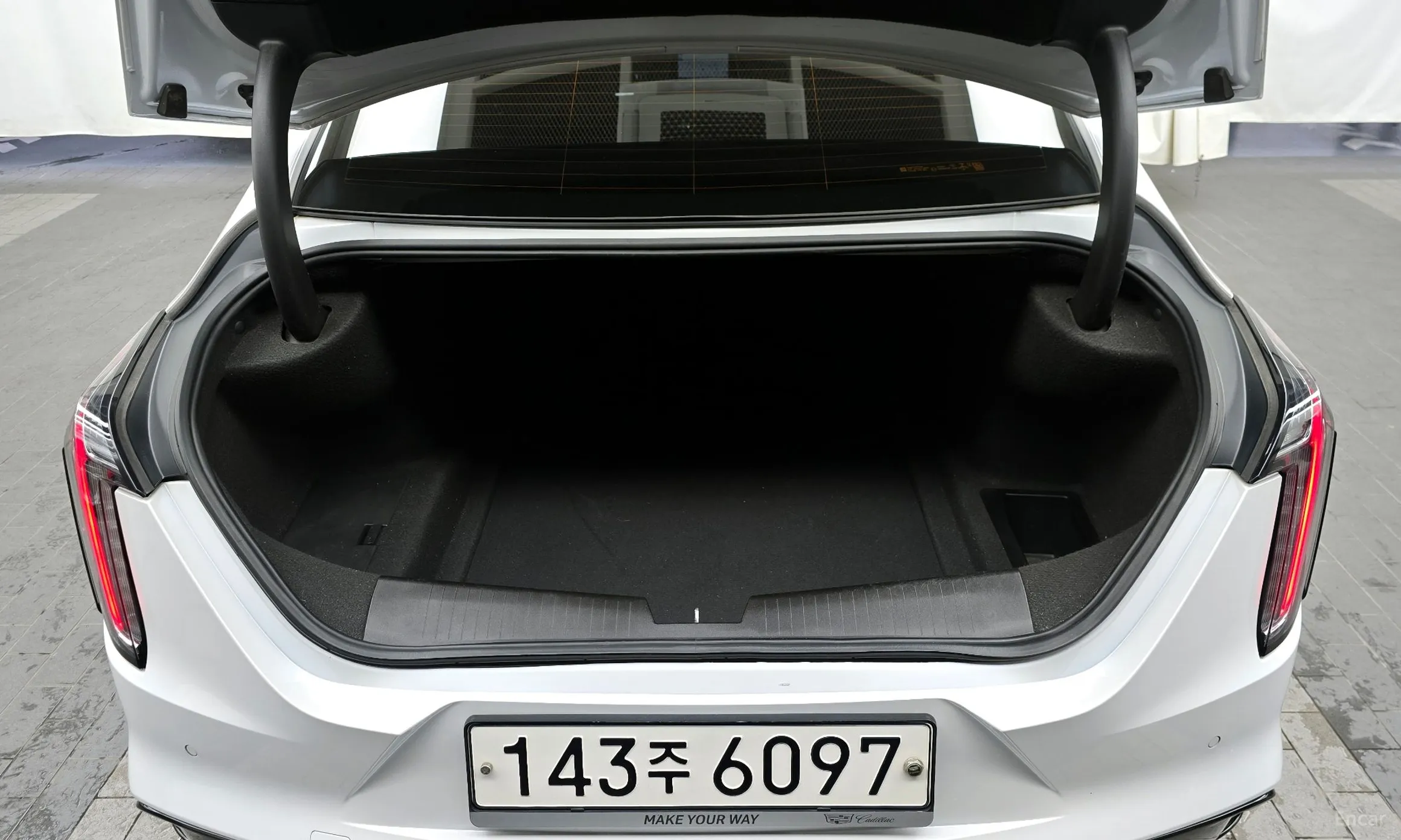 Cadillac CT4 превью 20