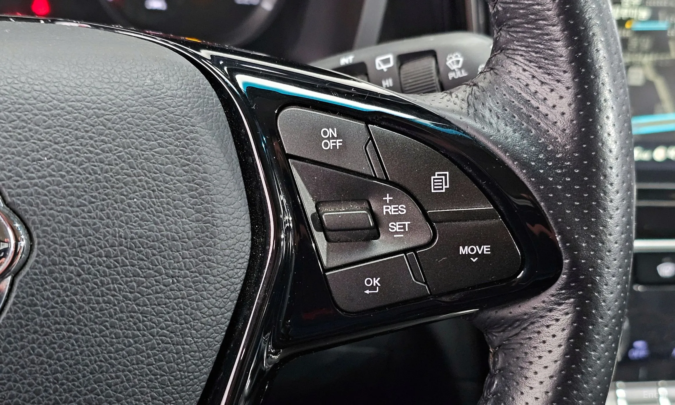 KG Mobility (SsangYong) Berry New Tivoli превью 15