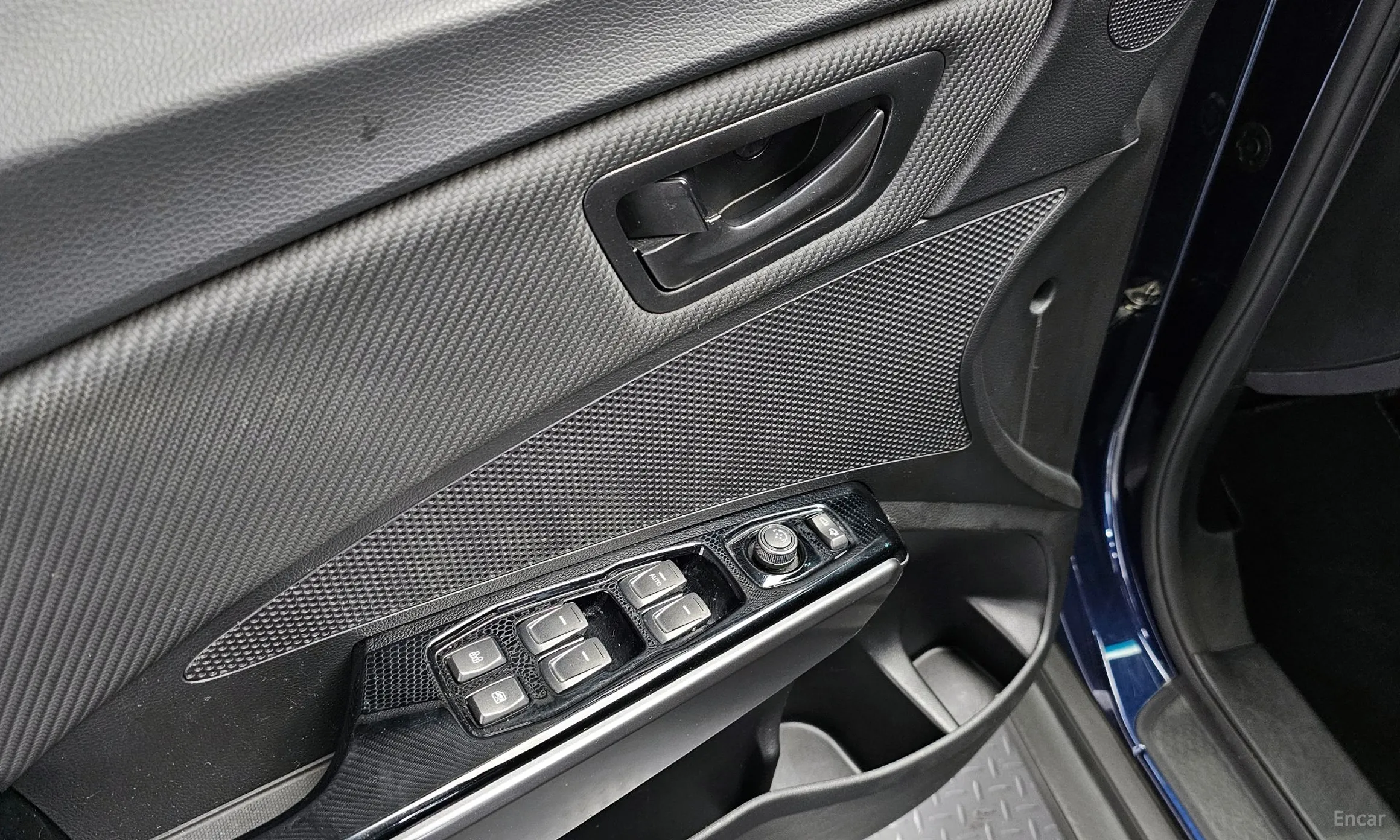 KG Mobility (SsangYong) Berry New Tivoli превью 19
