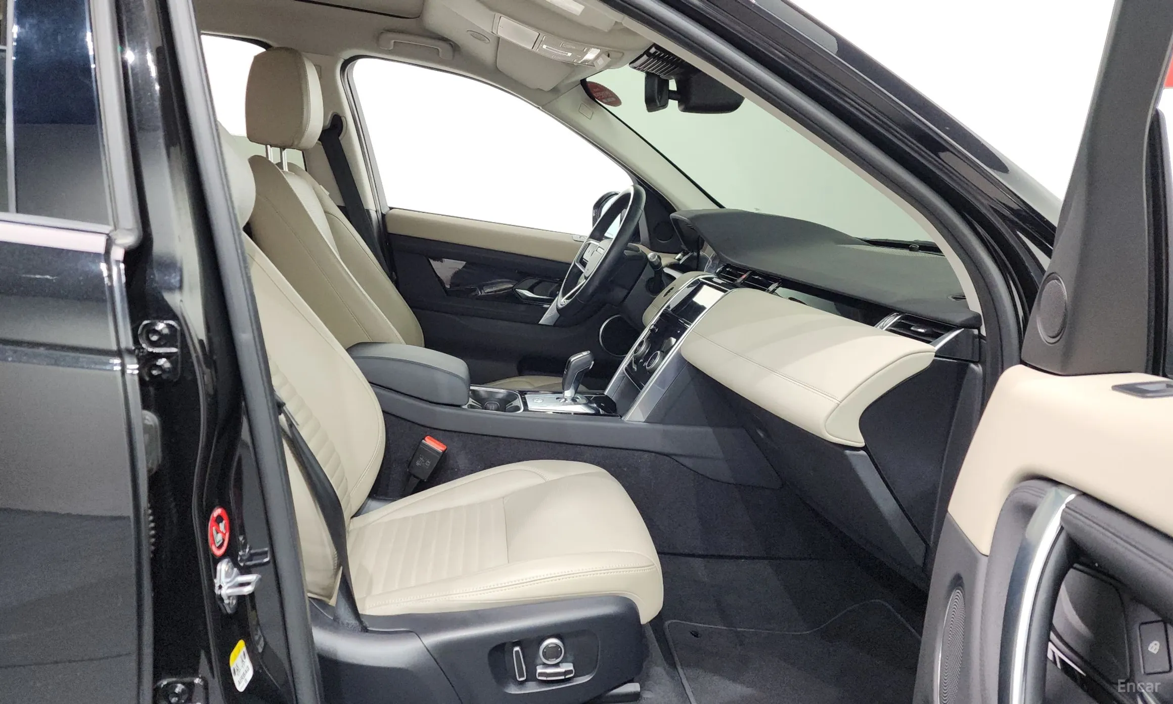 Land Rover Discovery Sports превью 11